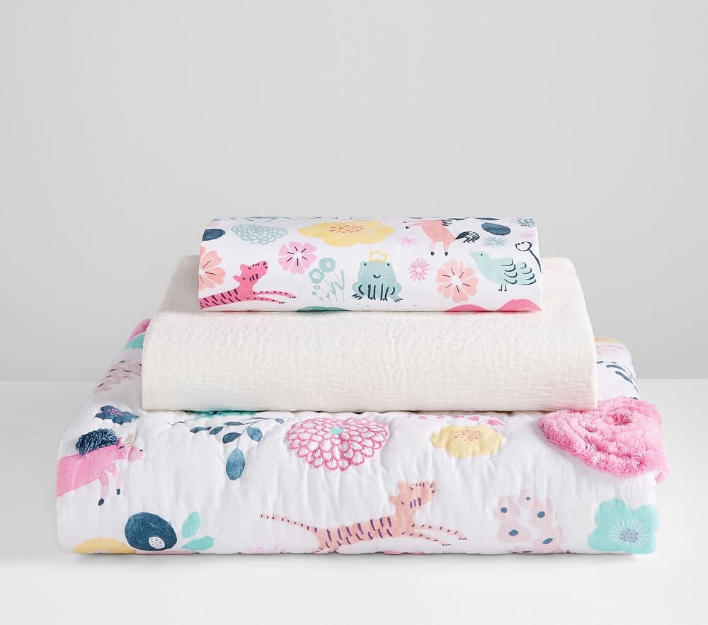 Sasha's Garden Quilt Set: Toddler Quilt, Crib Sheet, Crib Skirt - Image 0