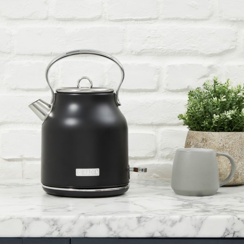 HADEN Heritage Black and Chrome Electric Tea Kettle - Image 1