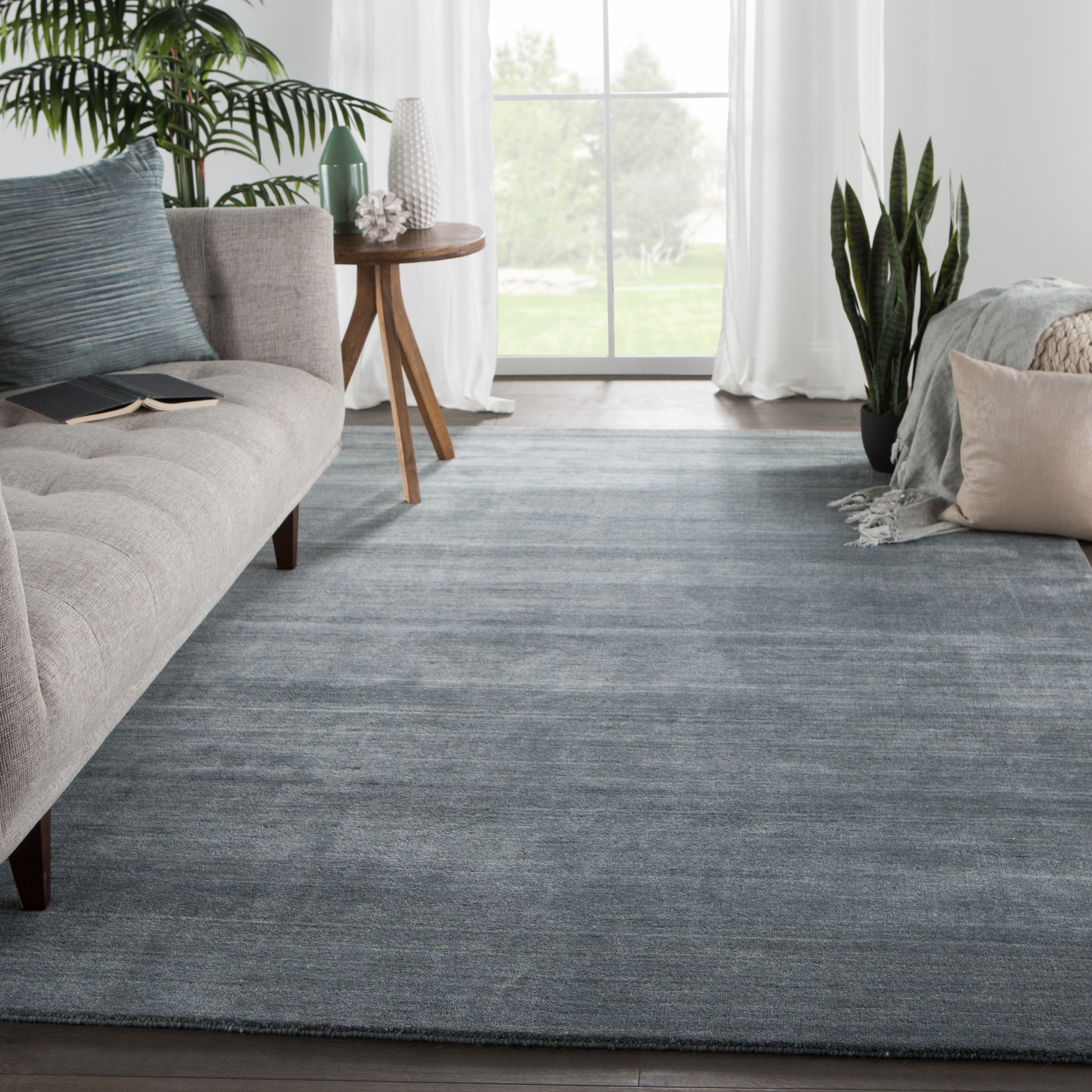 Bellweather Handmade Solid Gray/ Light Blue Area Rug (5'X8') - Image 4