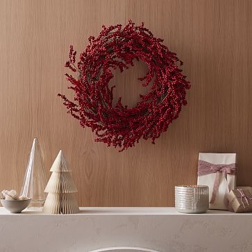 Pre-Lit Faux Red Berry Garland - Image 3