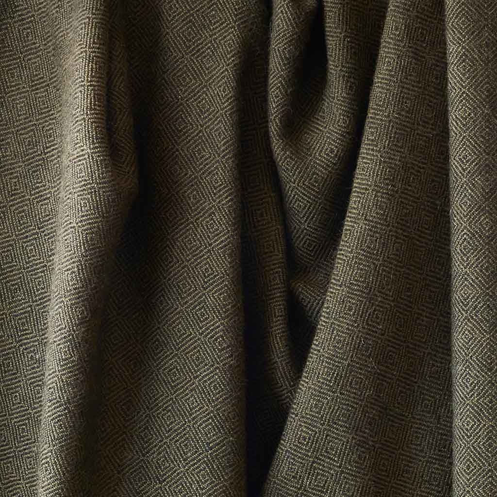 The Citizenry La Calle Alpaca Bed Blanket | Olive - Image 4