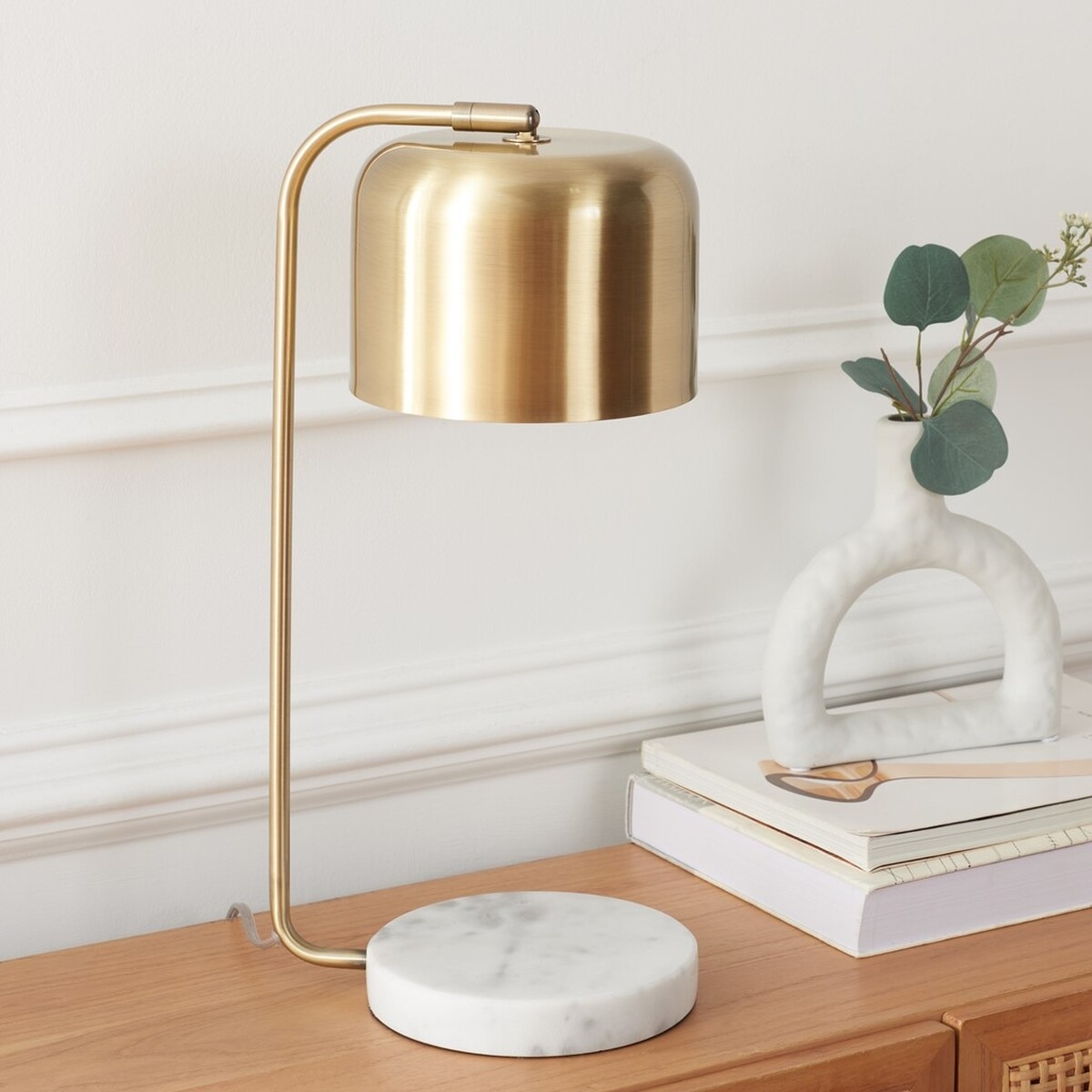 Foley 19" Table Lamp - Brass / White - Safavieh - Image 1