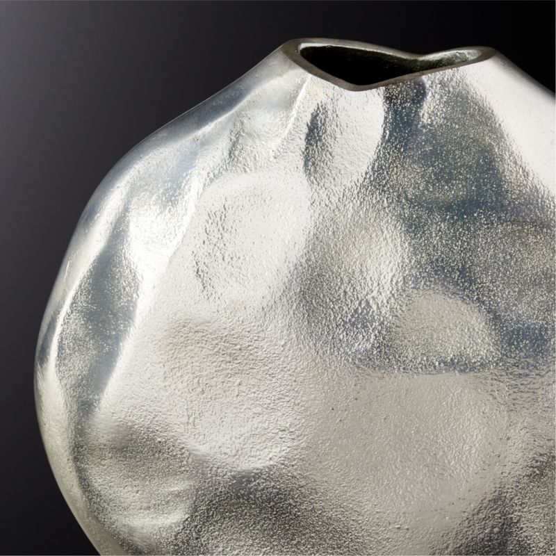 Niello Round Cast Aluminum Vase - Image 2