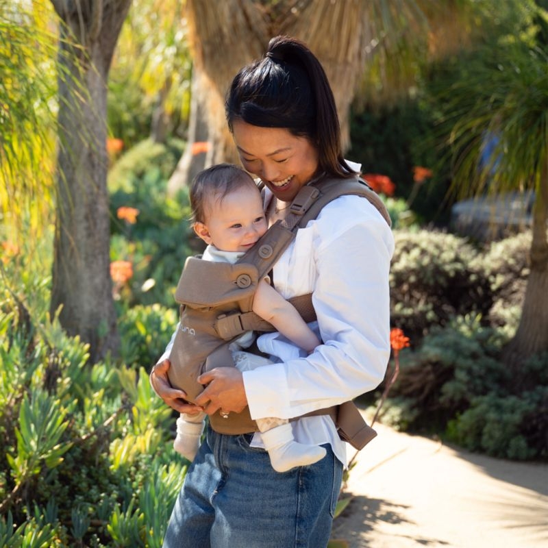 Nuna CUDL ™ Luxe Dusk 4-in-1 Baby Carrier - Image 1