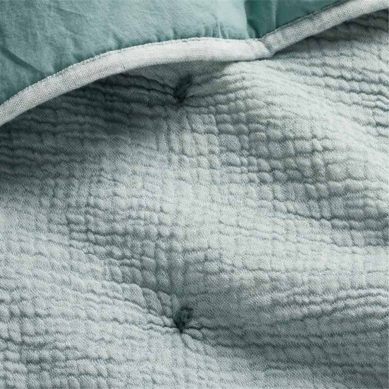 Aire Crinkle Blue Organic Cotton Baby Crib Quilt - Image 7