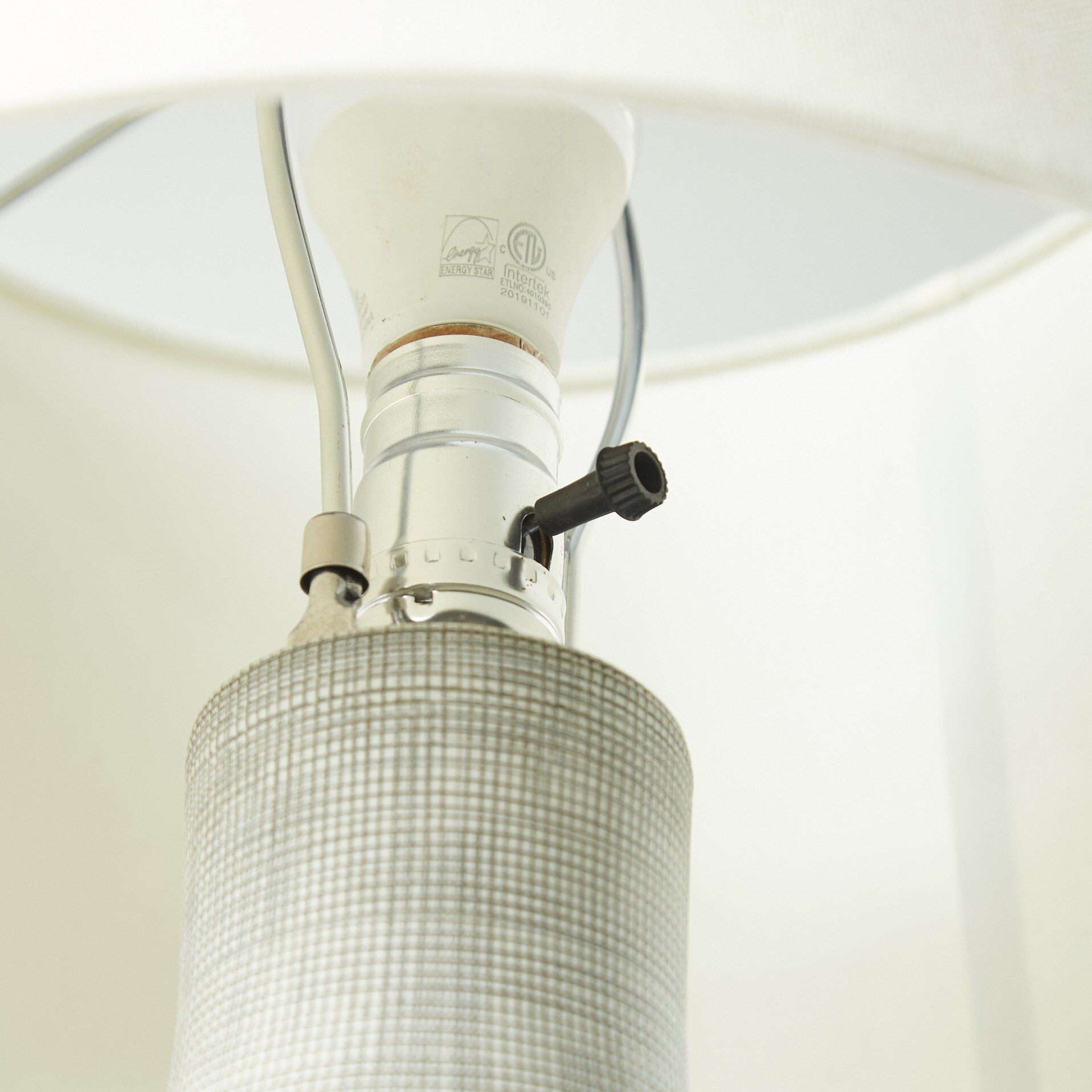 Ombak Table Lamp - Black & White Grid Porcelain Ceramic - Image 8