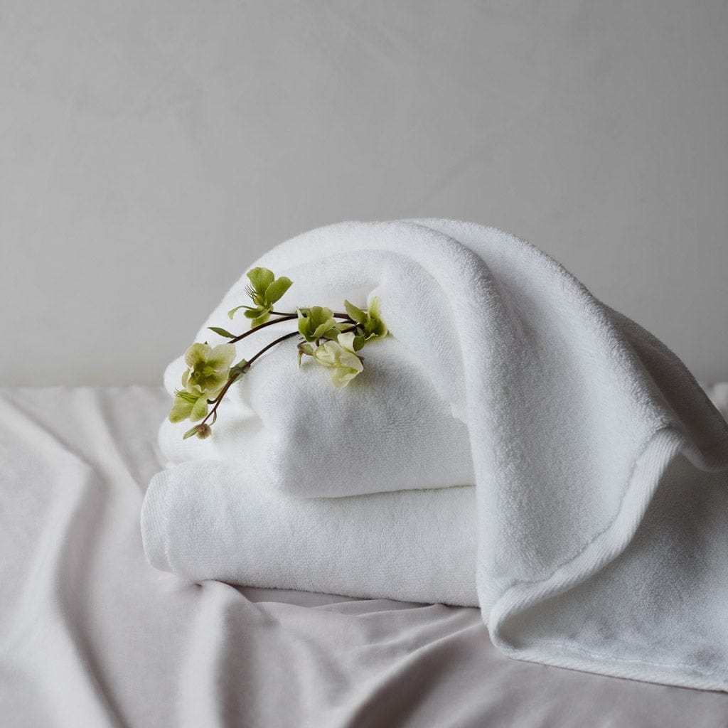 The Citizenry Organic Plush Bath Sheet Set Set of 6 | Charcoal - Image 5