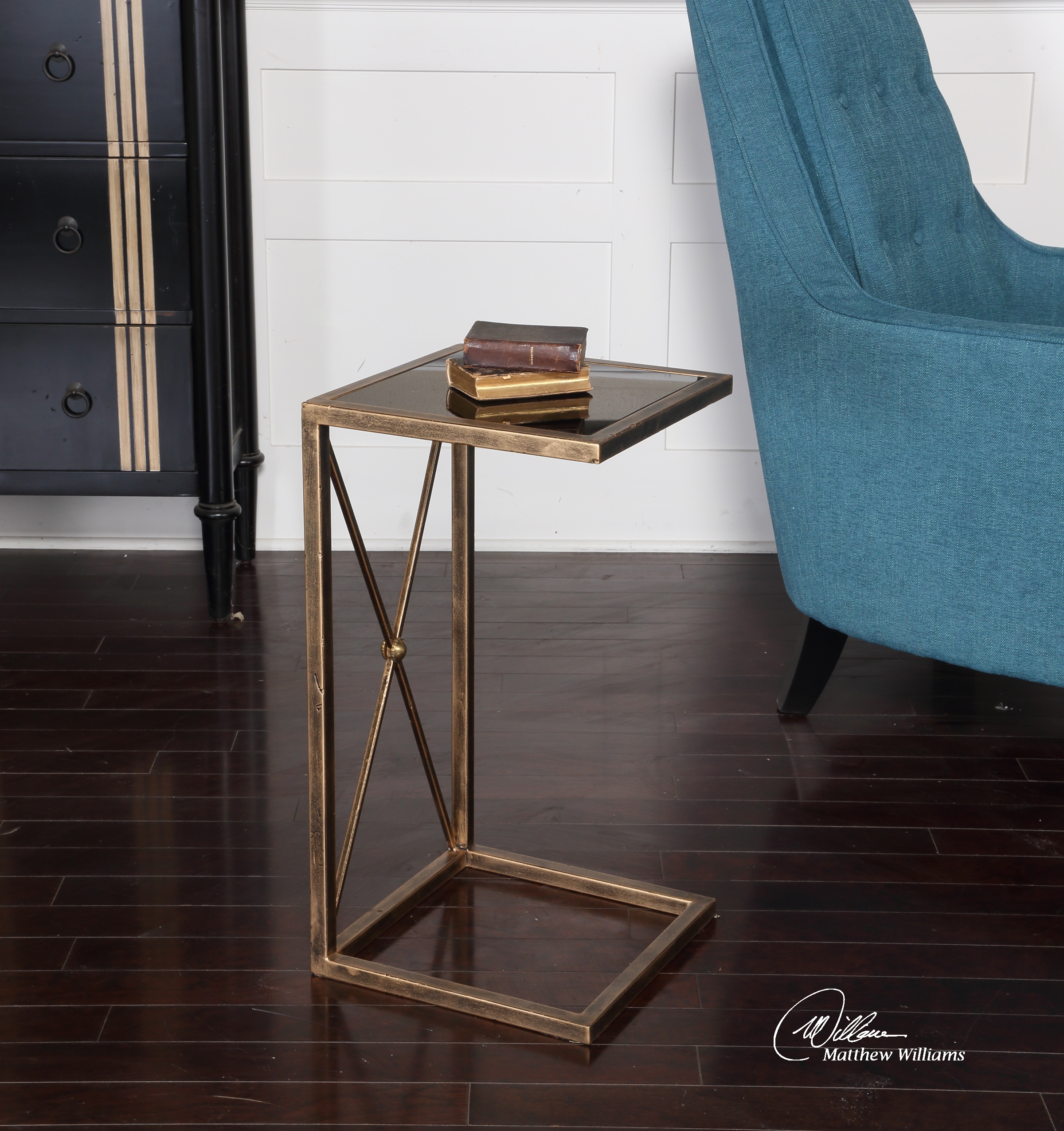 Zafina Gold Accent Table - Image 2