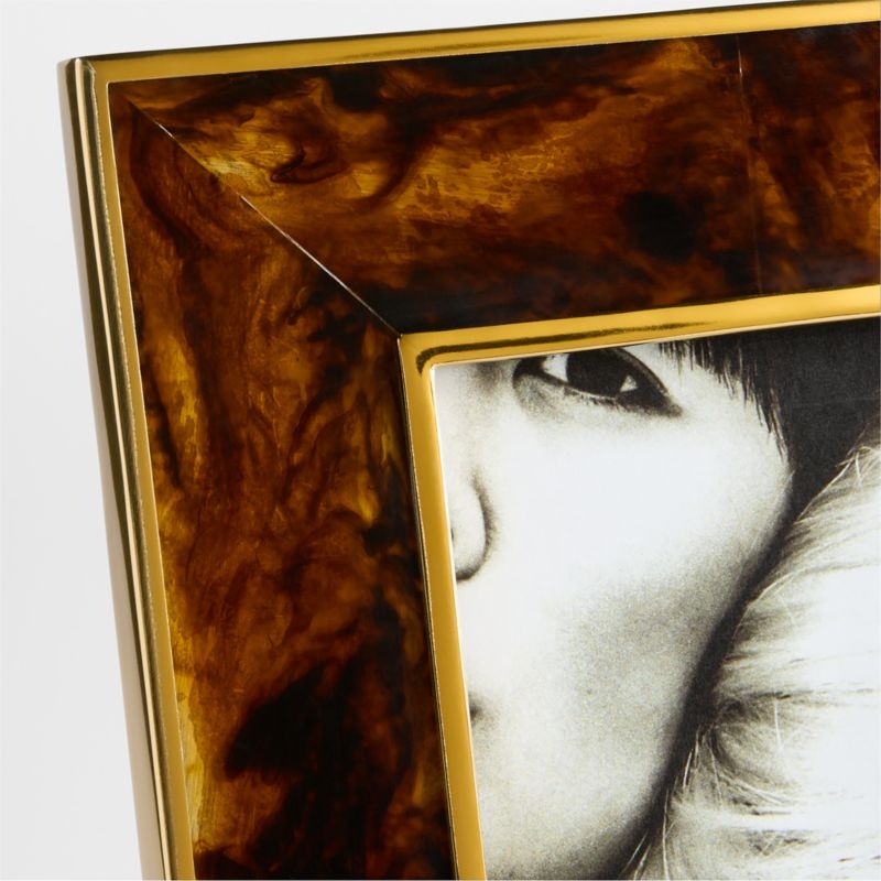 Tortoise Brass Resin 5x7 Picture Frame - Image 1