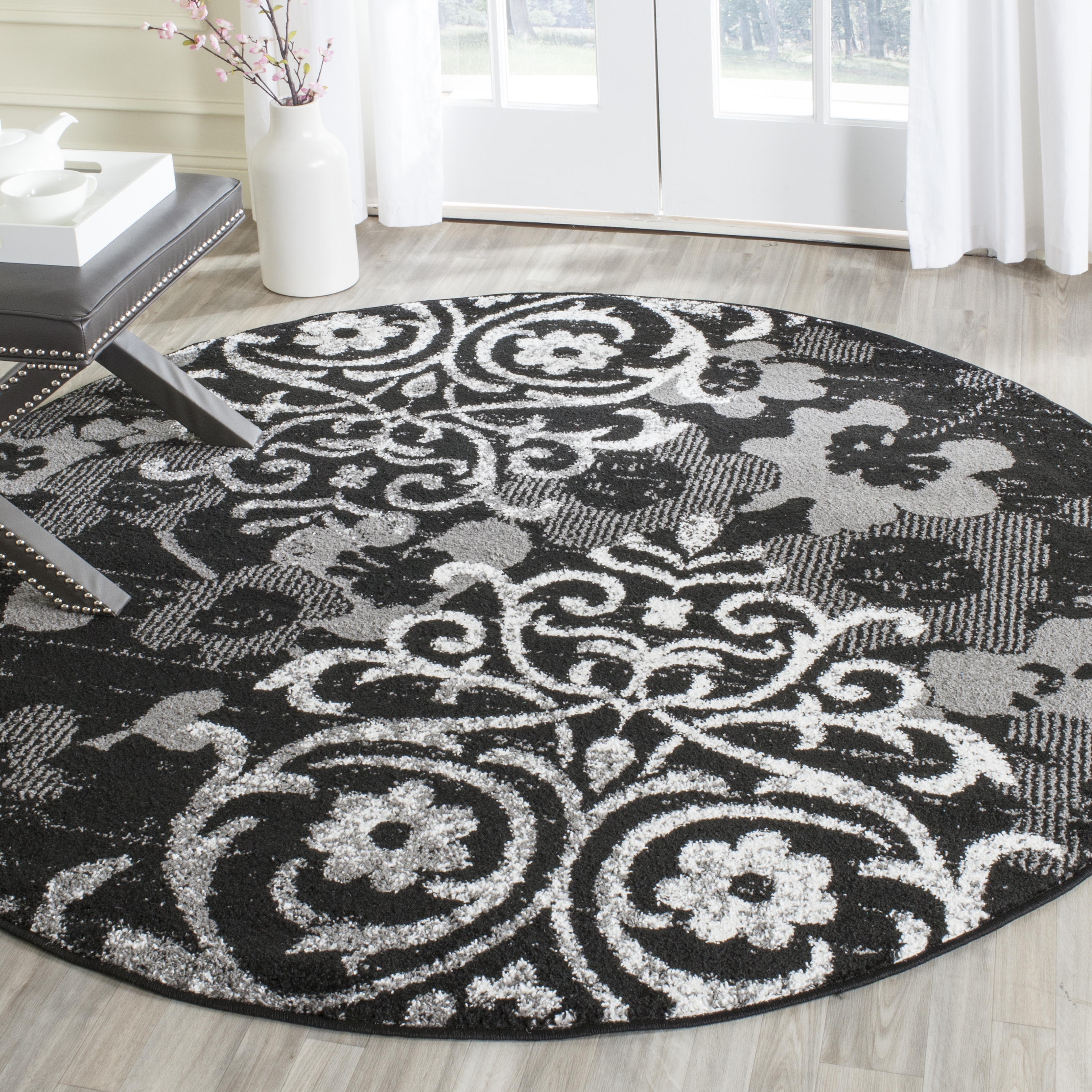 Arlo Home Woven Area Rug, ADR114A, Black/Silver,  4' X 4' Round - Image 1