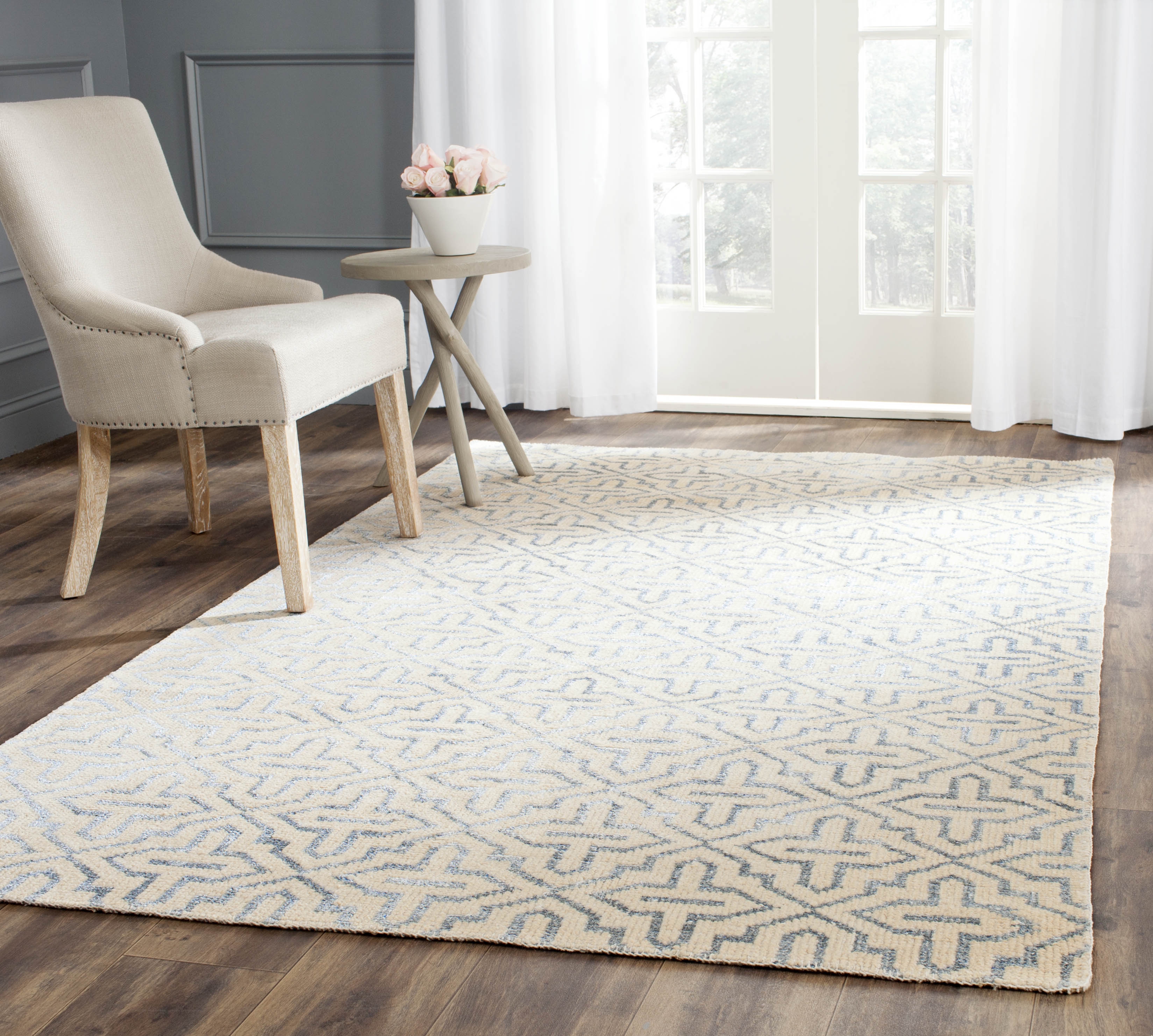 Arlo Home Hand Knotted Area Rug, STW215A, Silver,  4' X 6' - Image 1