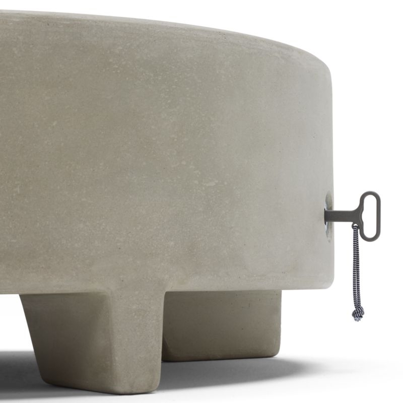Neighbor ™ Rook Round Stone Propane Fire Table - Image 6