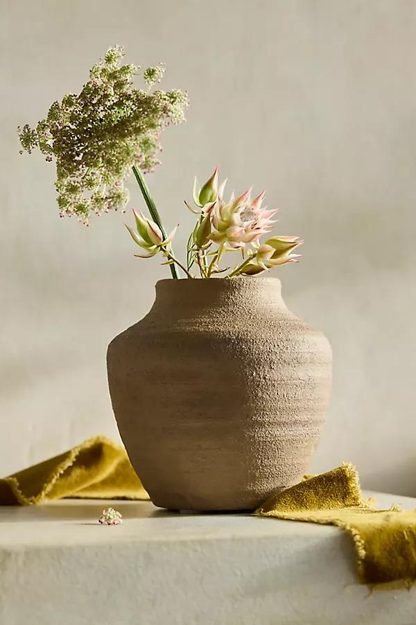 Raven Terracotta Vase - Image 0