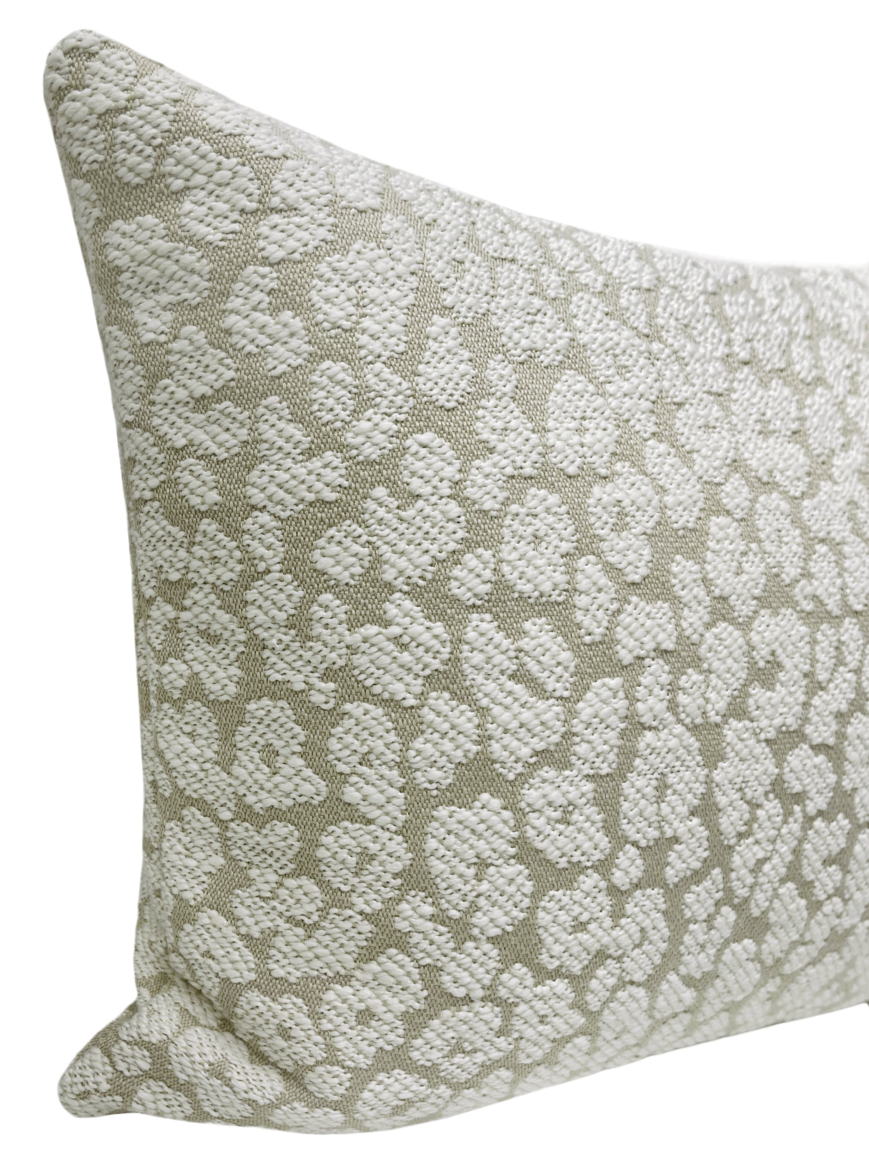 THE XL LUMBAR :: LEOPARD CHENILLE // STONE - 14" X 48" - Image 4