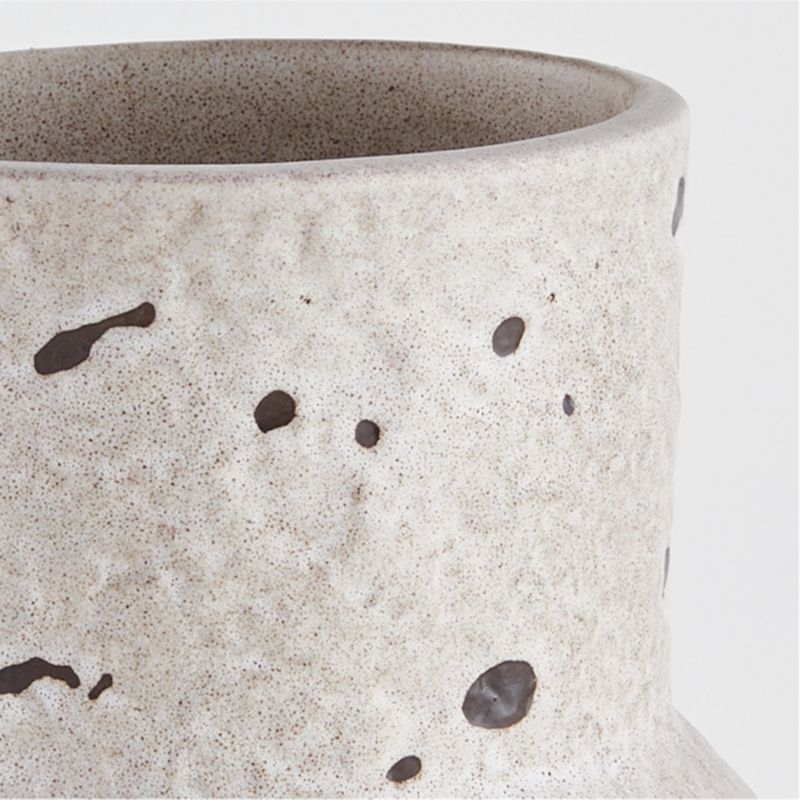 Field Geo Pot with Speckles - Image 1