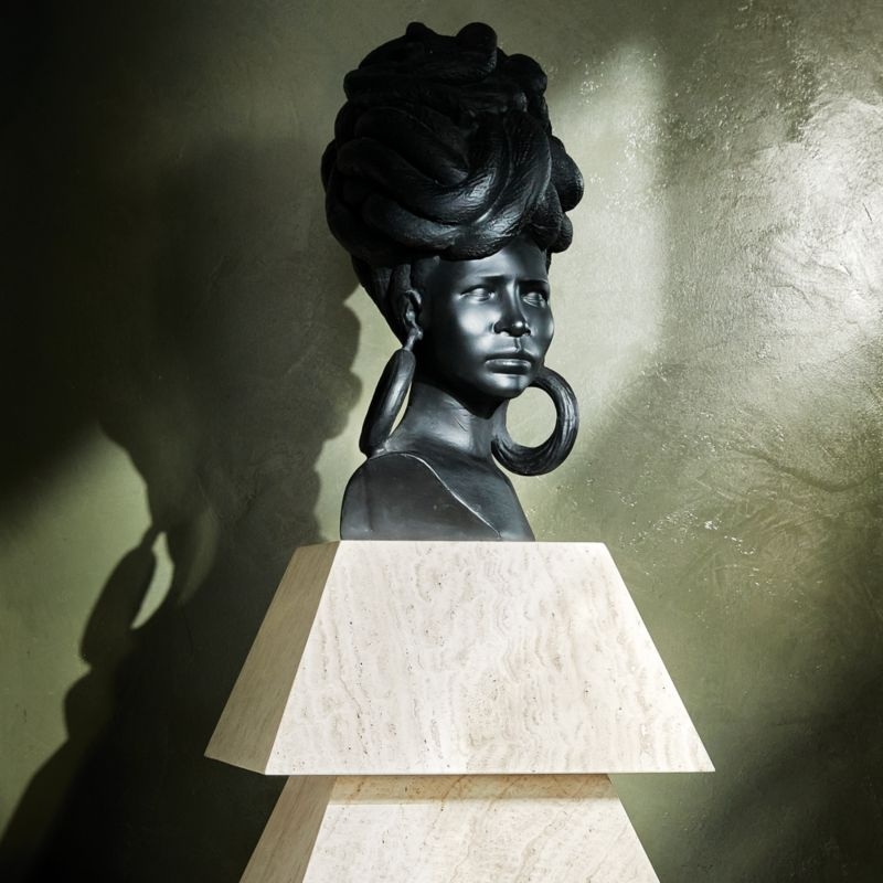 Weaver Bird Black Fiber Clay Bust - Image 6