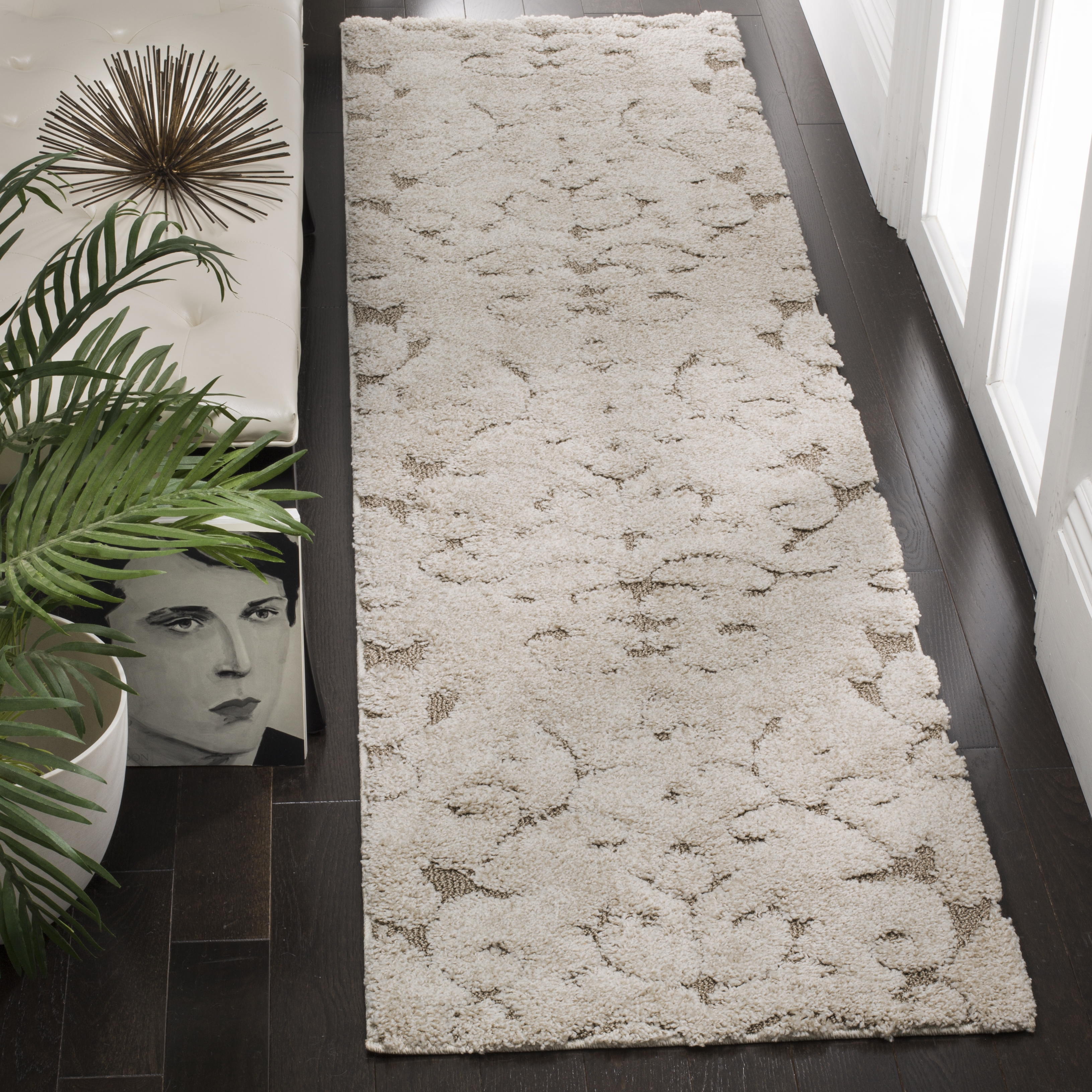 Arlo Home Woven Area Rug, SG470-1113, Cream/Beige,  2' 3" X 8' - Image 1