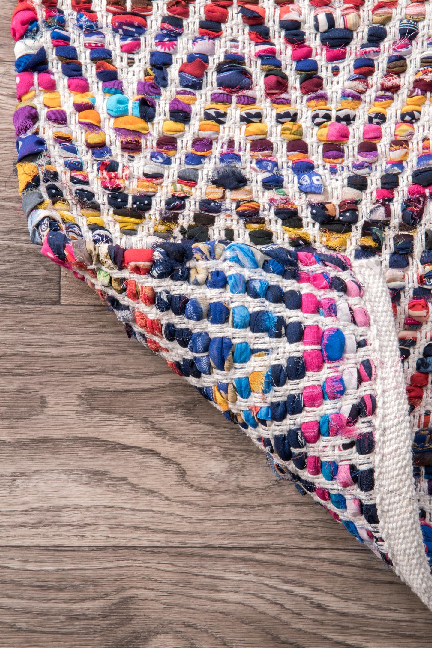 Hand Woven Chevron Rochell Area Rug - Image 3