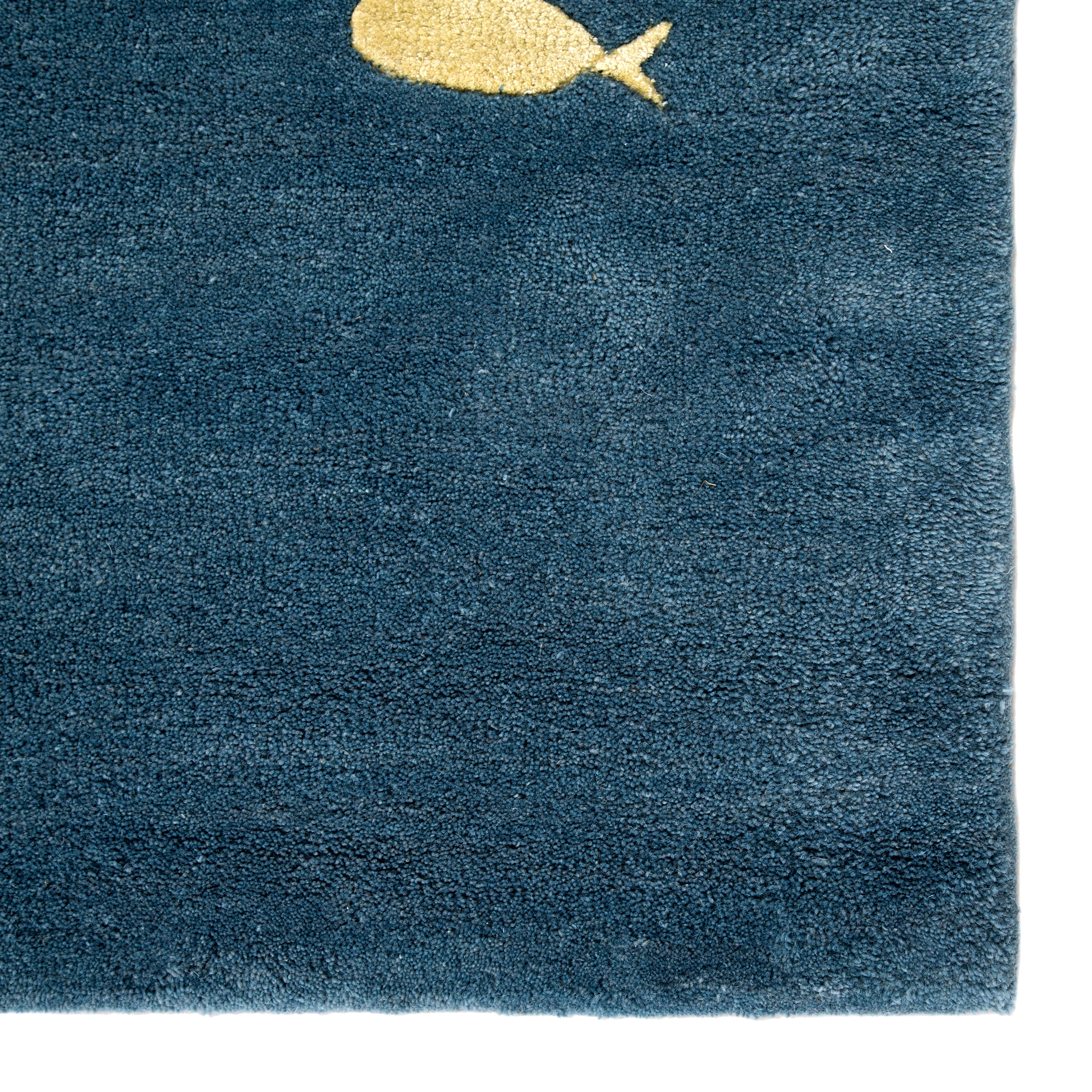 Schooled Handmade Animal Blue/ Gray Area Rug (9'6" X 13'6") - Image 3
