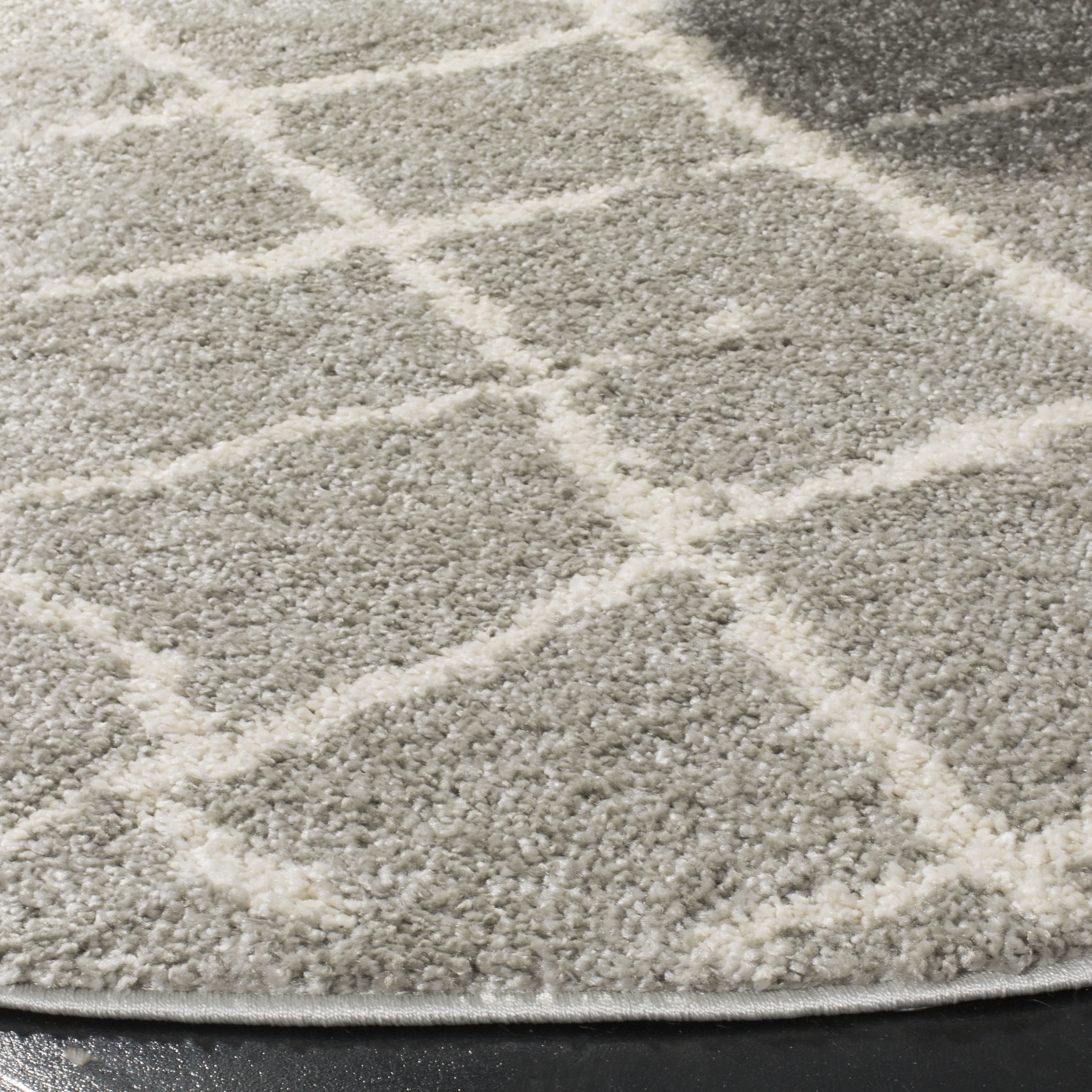 Arlo Home Woven Area Rug, BER162B, Light Grey/Cream,  5' 1" X 5' 1" Round - Image 2