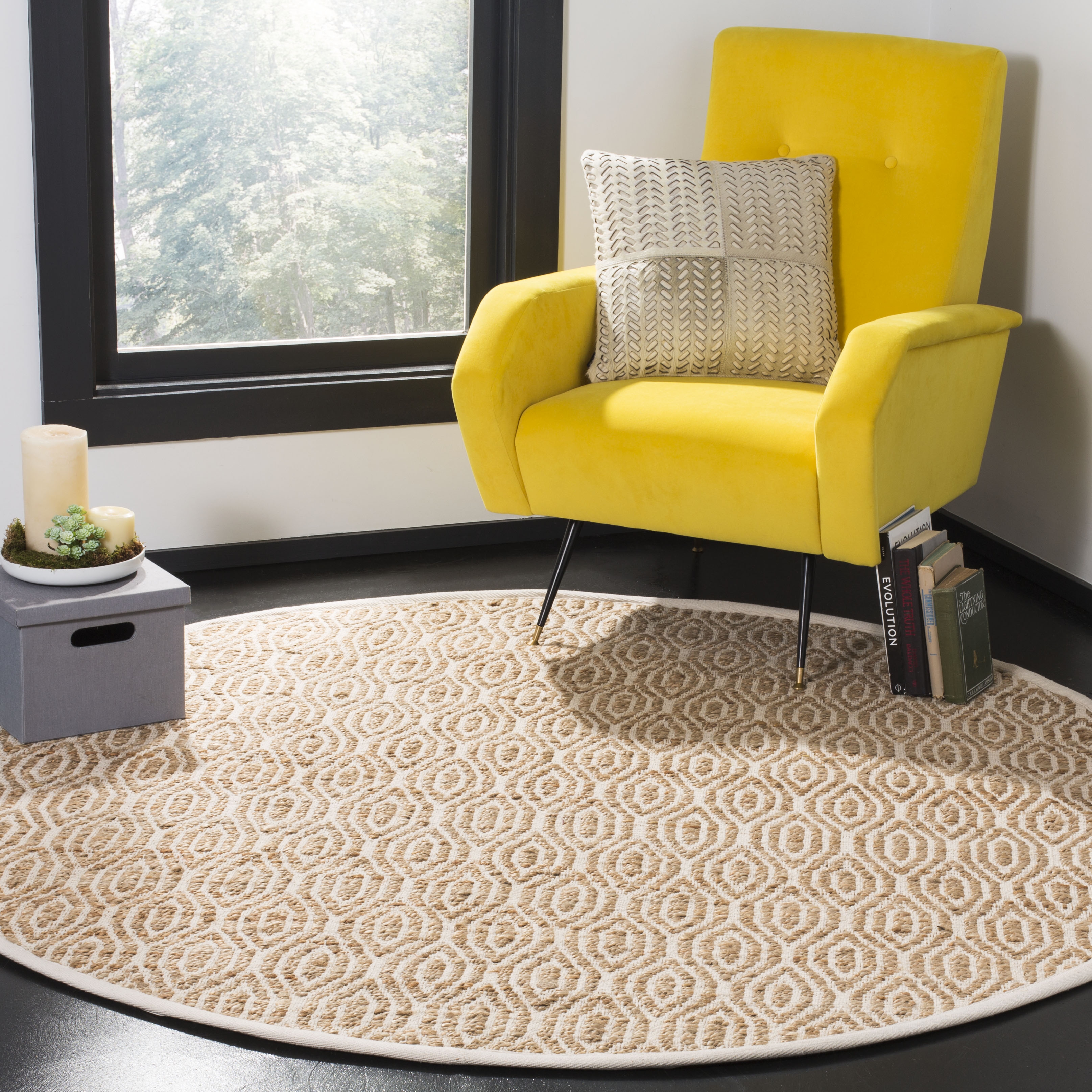 Arlo Home Hand Woven Area Rug, CAP822I, Natural,  6' X 6' Round - Image 1