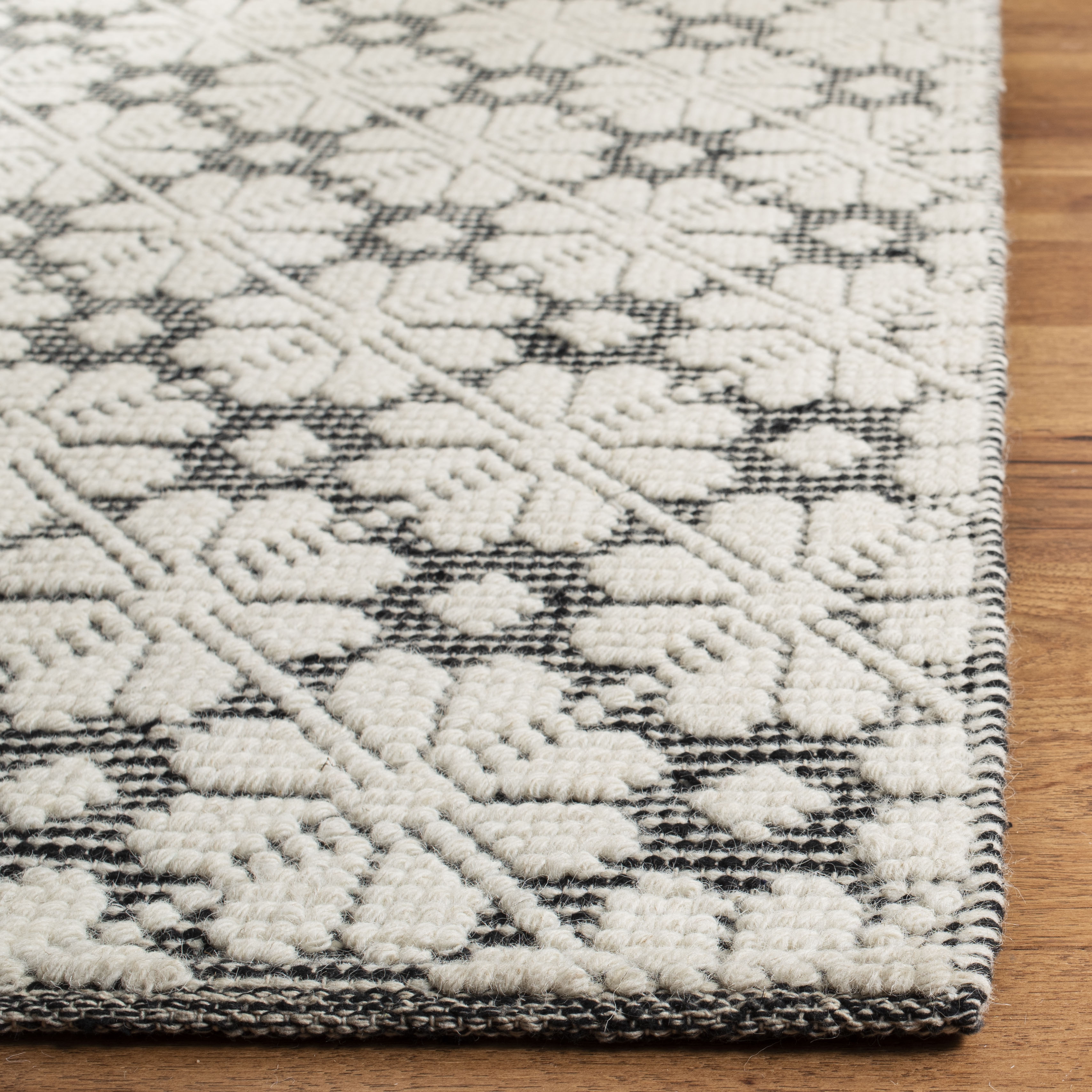 Arlo Home Hand Woven Area Rug, VRM303Z, Ivory/Black,  8' X 10' - Image 2