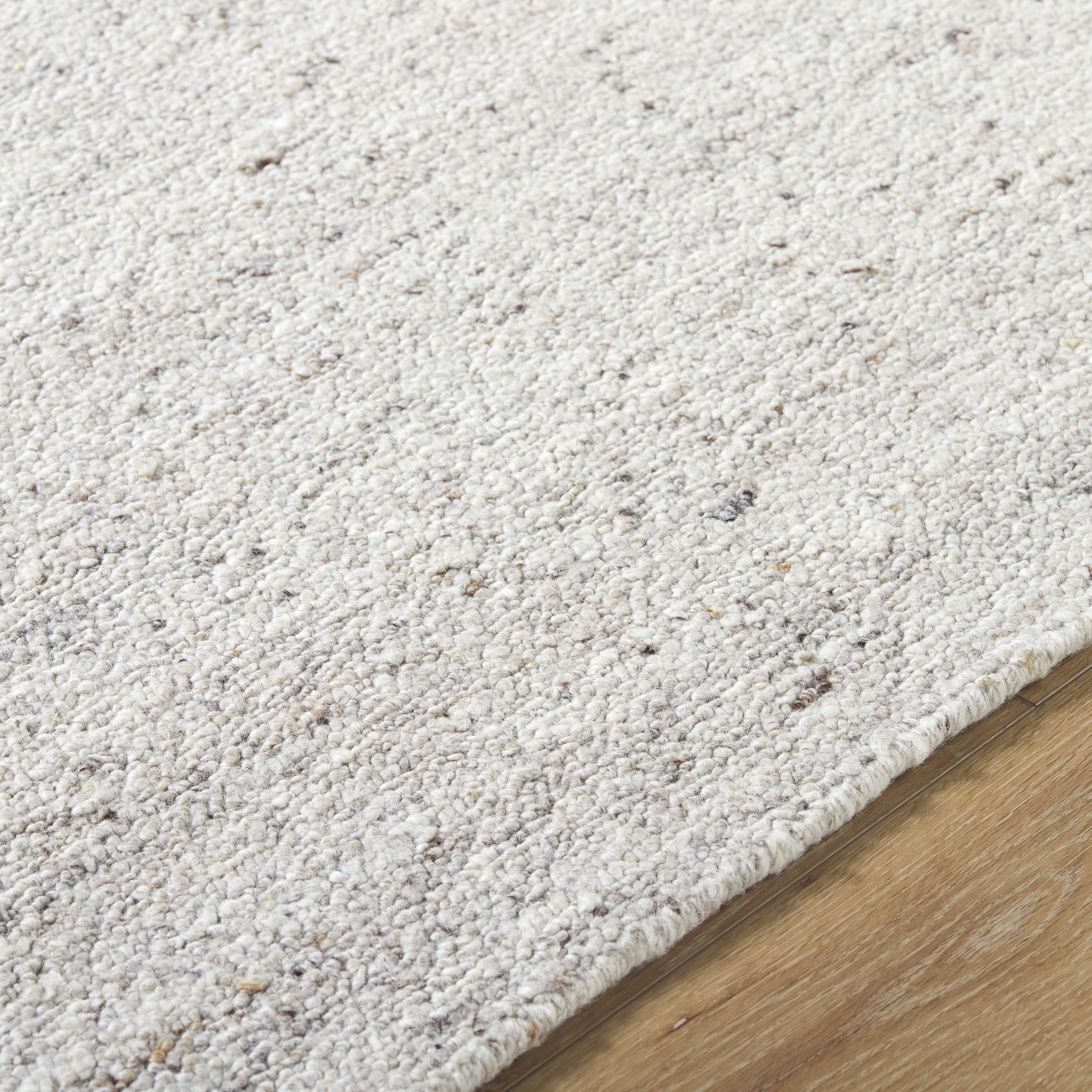 Adrianna  Indoor 2'6" x 8' Handmade Rug - Image 2