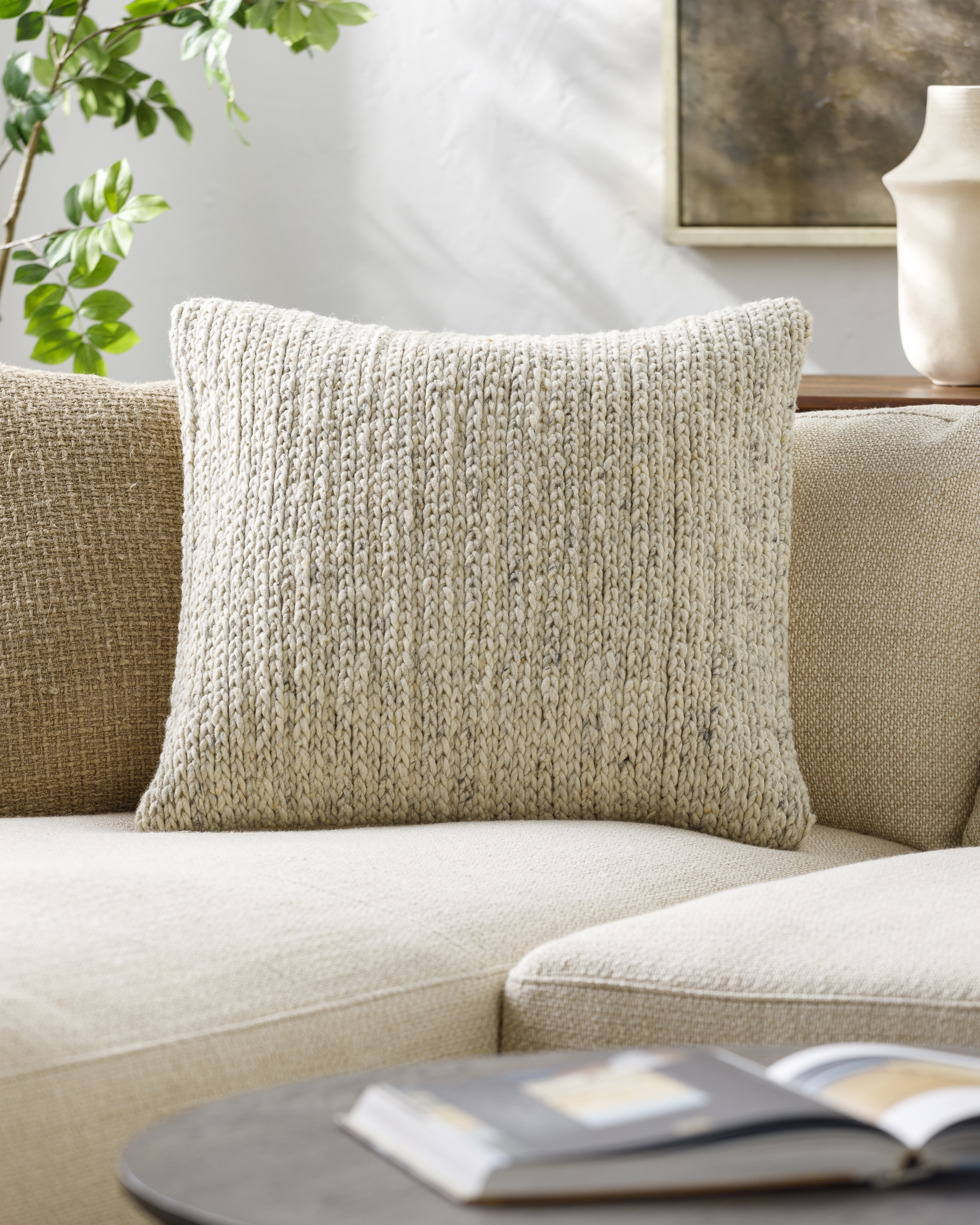 Derby DRB-001 18"L x 18"W Down Filled Pillow - Image 1