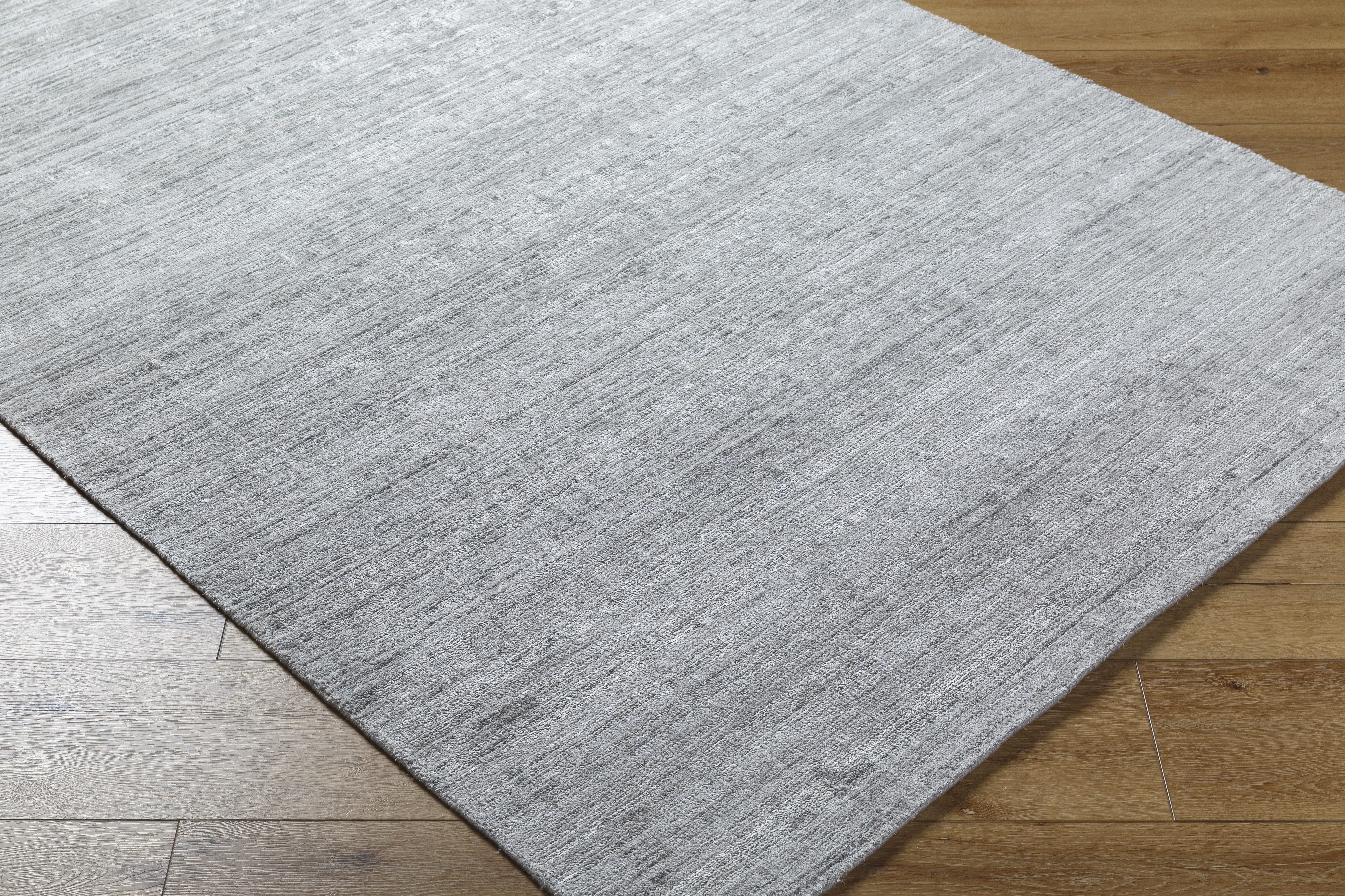 Grandeur Gray Indoor 6' x 9' Handmade Rug - Image 5