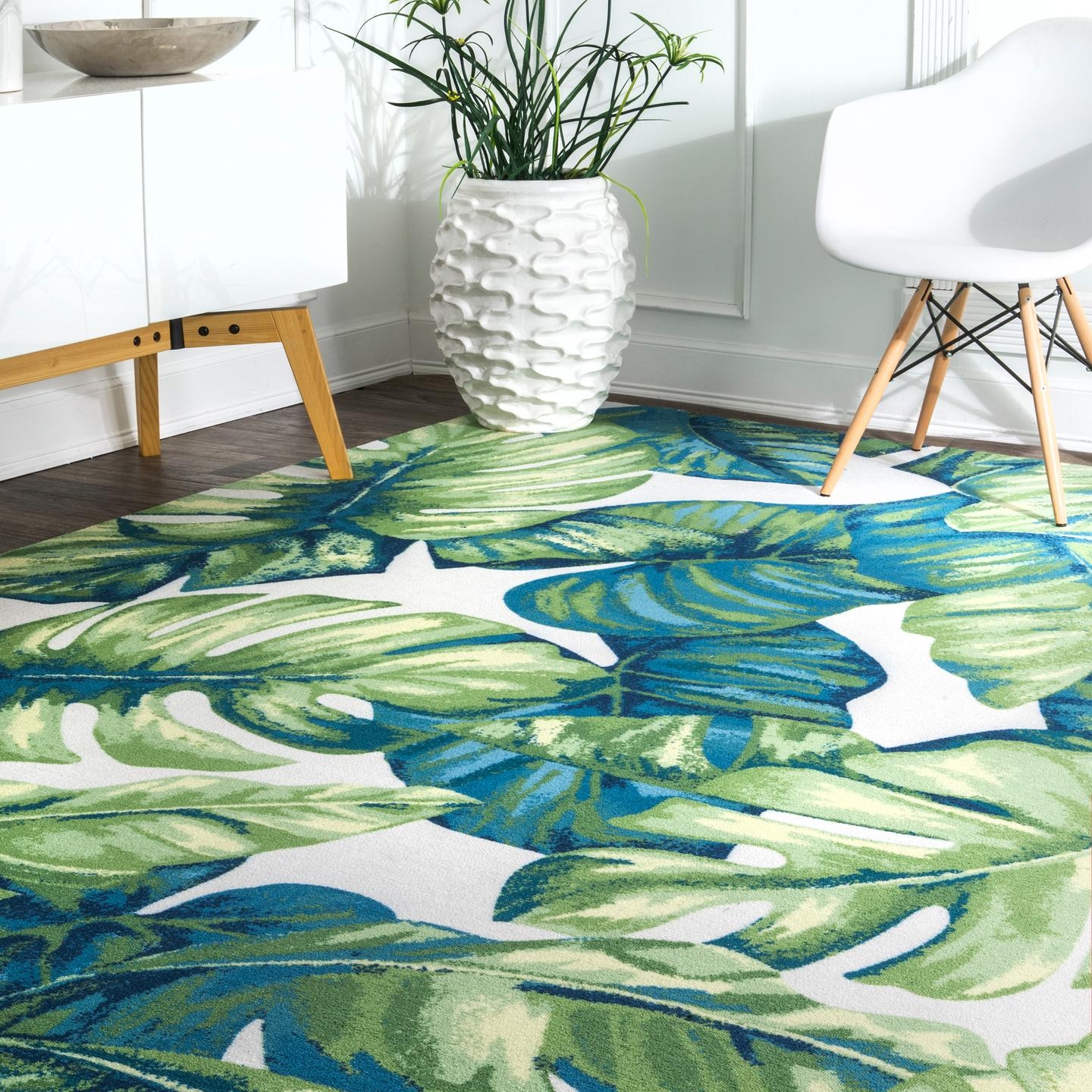 Contemporary Floral Lisa Area Rug - Image 0