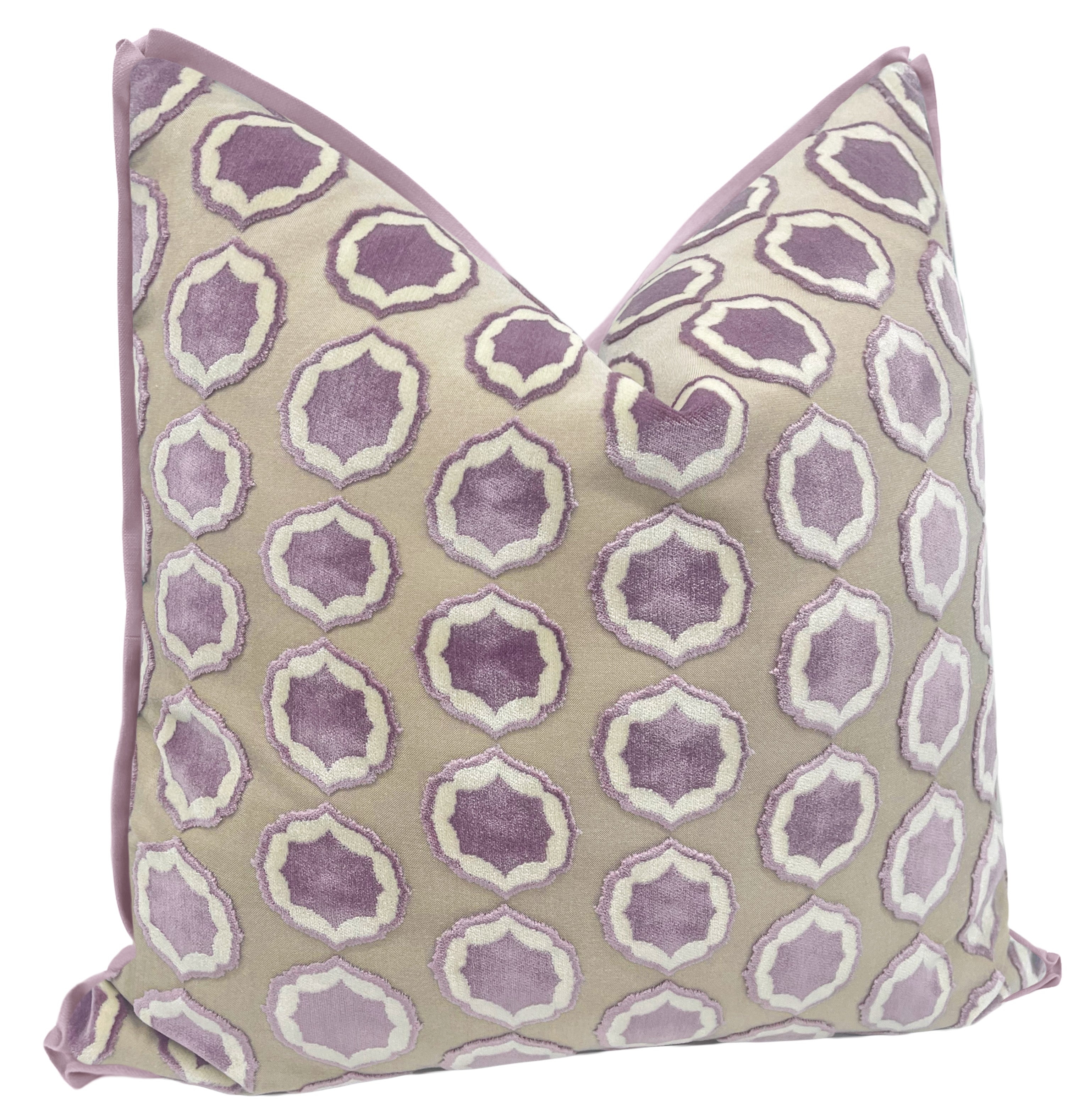 TIANA // GLYCINE + BLANC | MANUEL CANOVAS - 20" X 20" / BUTTERFLY FLANGE / Smokey Lavender - Image 1
