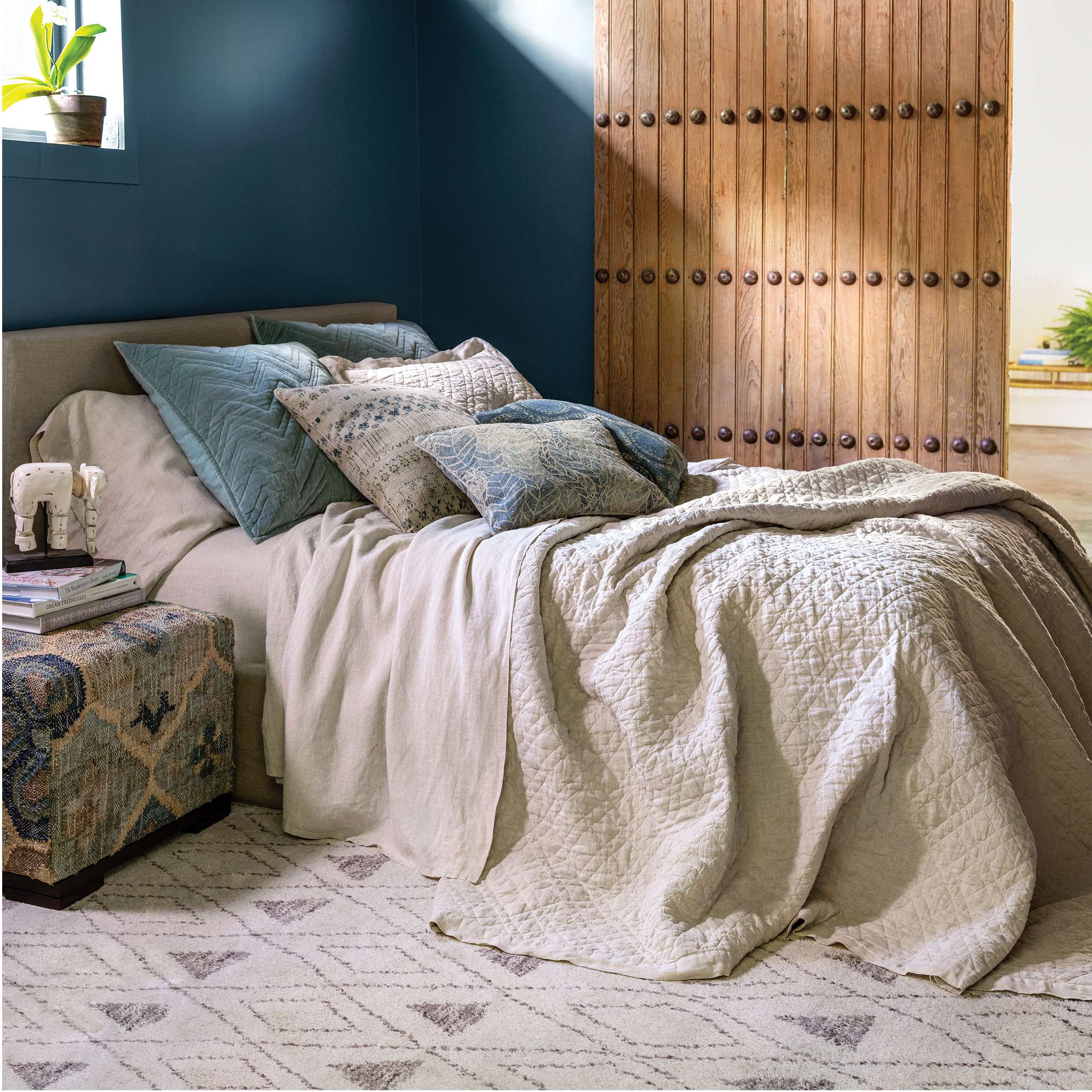 Washed Linen Natural Quilt - Image 1