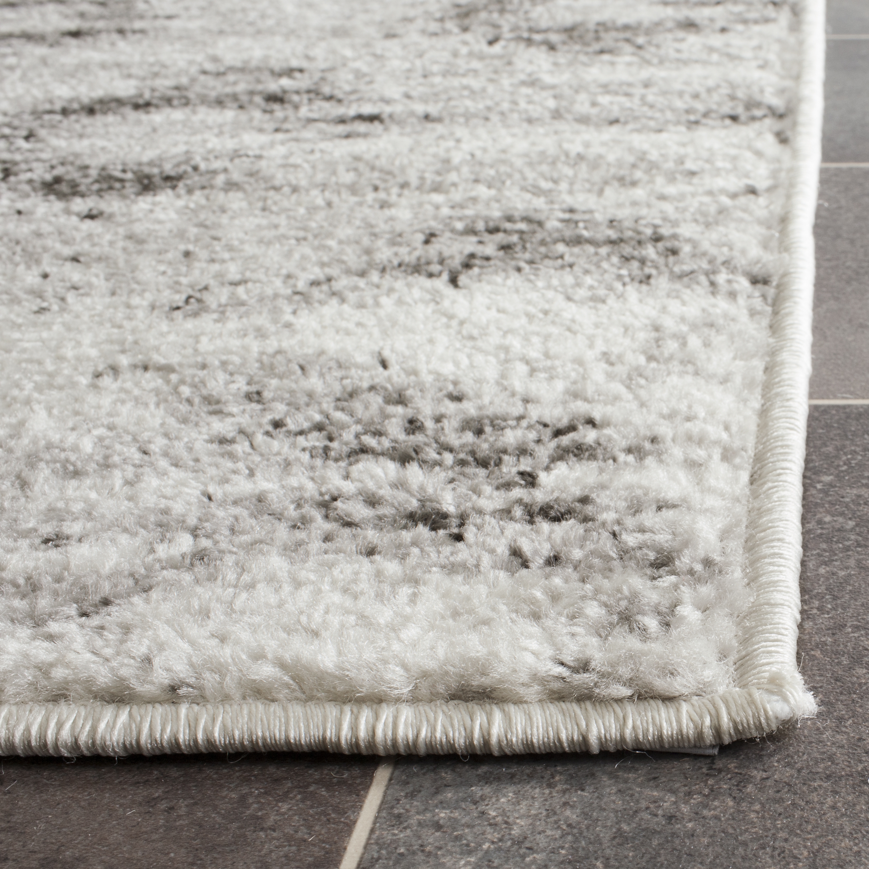 Arlo Home Woven Area Rug, ADR106P, Silver/Charcoal,  2' 6" X 4' - Image 2