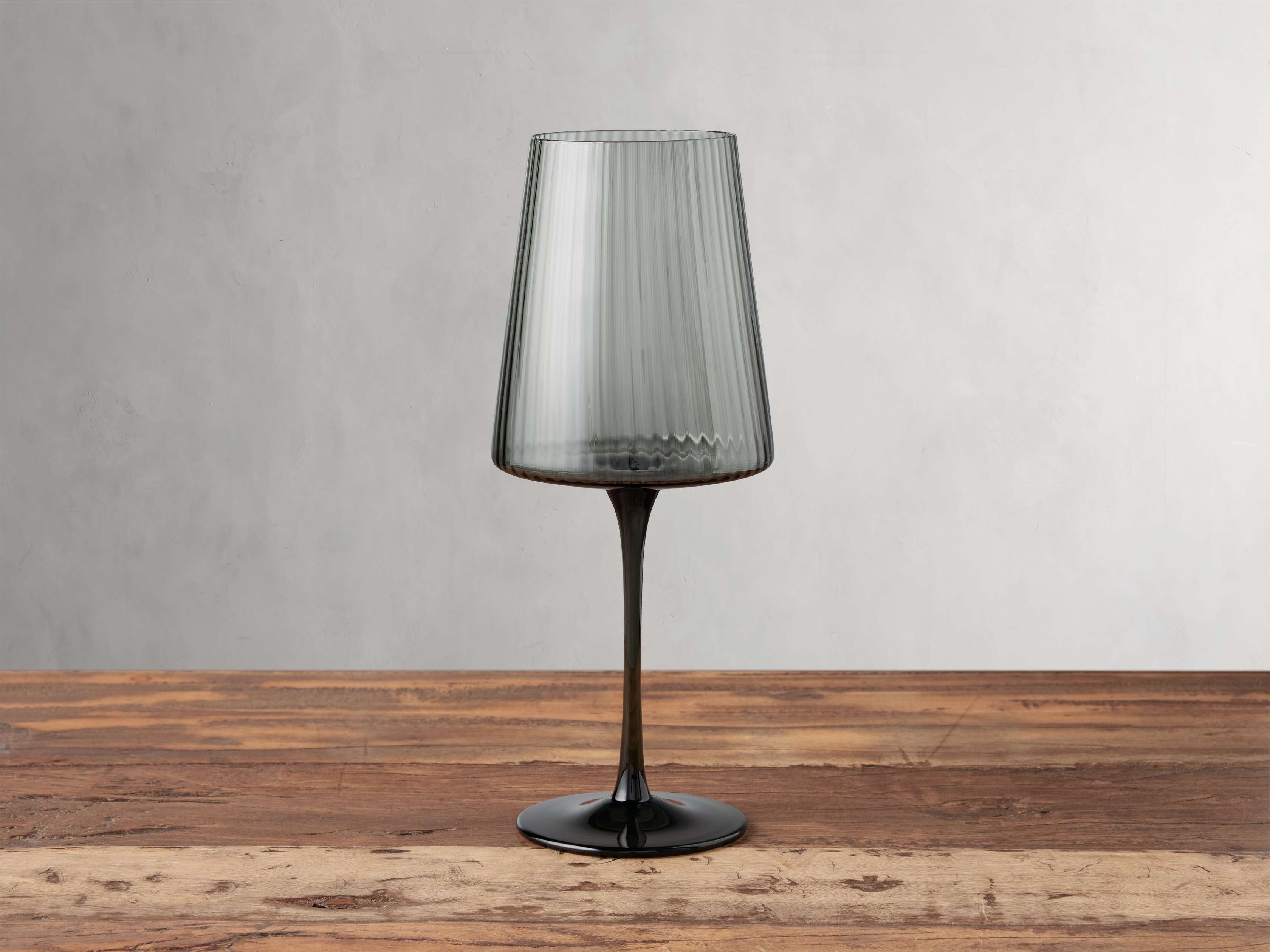 Della Wine Glasses in Smoke (Set Of 4) Gray - Image 0