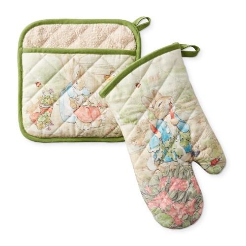 Peter Rabbit(TM) Oven Mitt & Potholder Set - Image 0