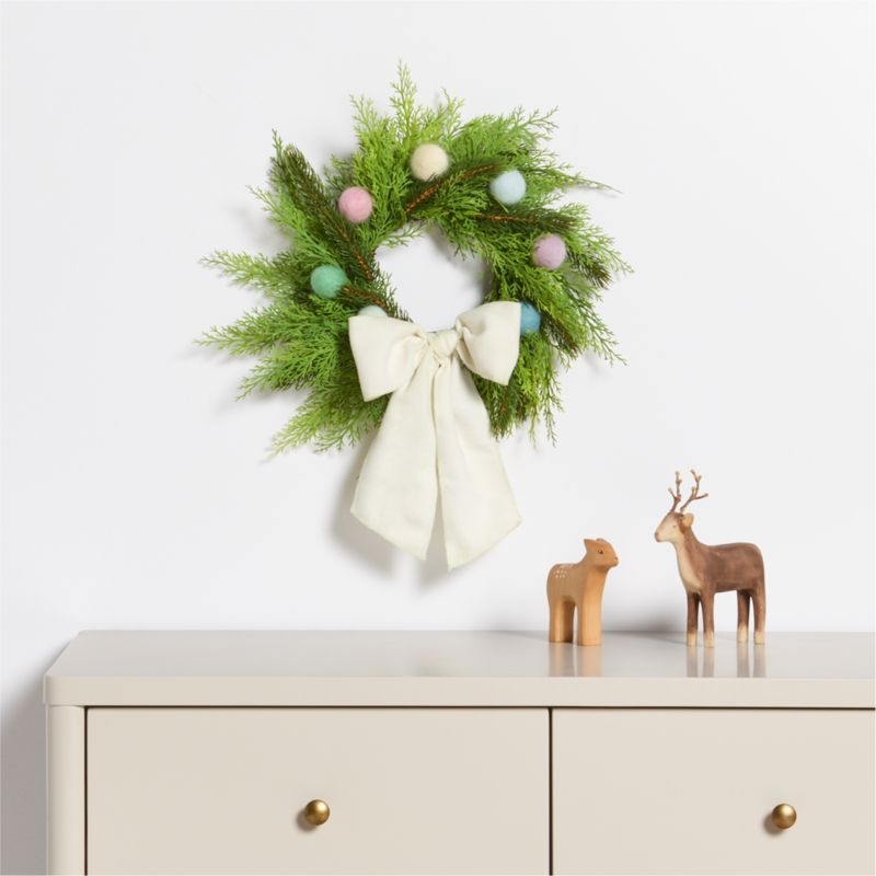 Snowy Day Kids Christmas Wee Wreath - Image 2