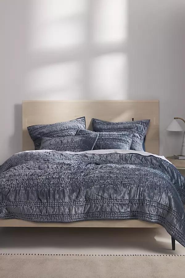 Lustered Velvet Alastair Quilt - Image 0