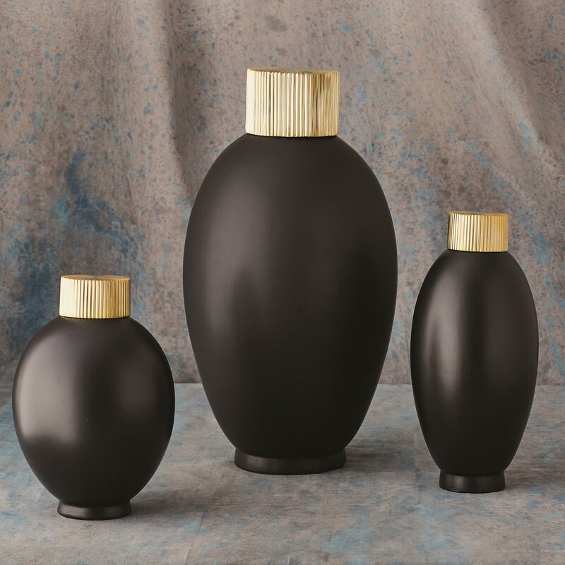 Global Views De Chine Black/Gold Jar Size: 17.75" H x 8" W x 8" D - Image 0