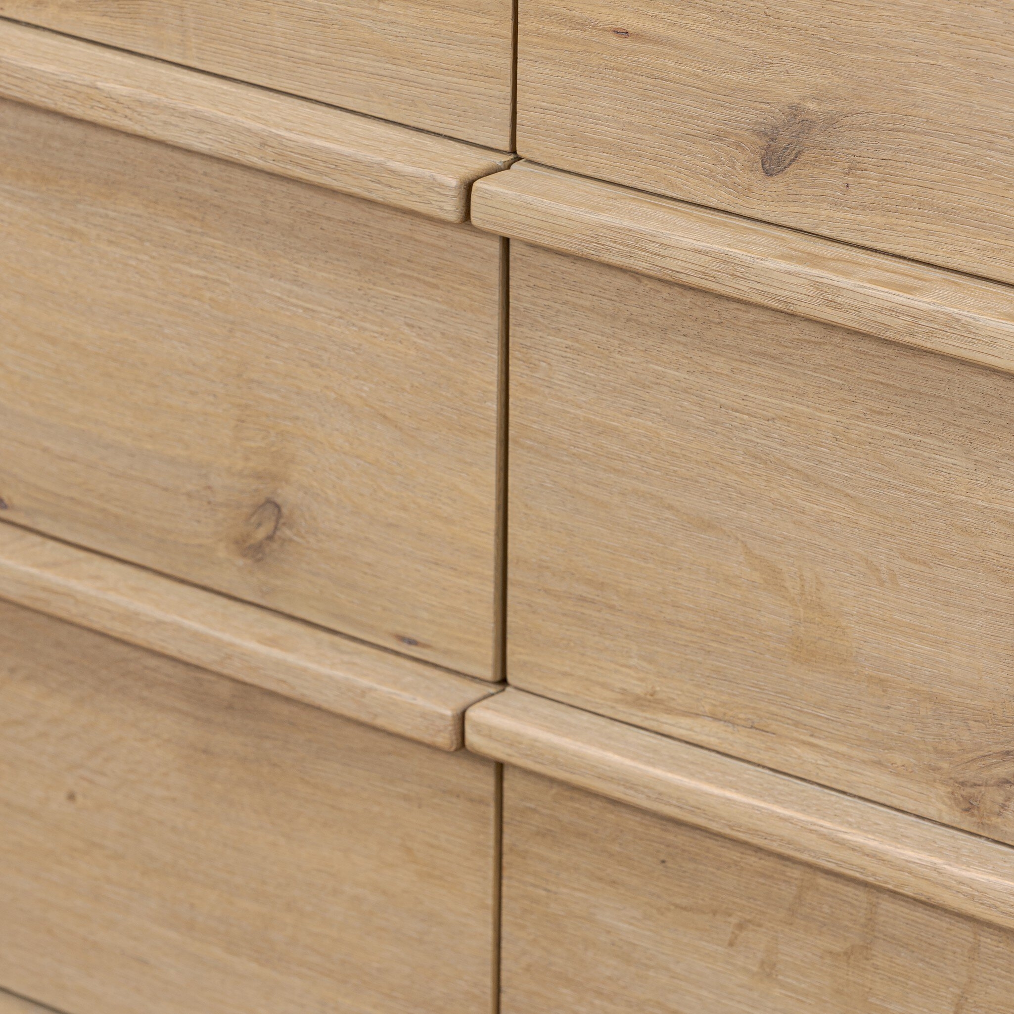Emmer 8 Drawer Dresser - Aged Smoked Oak Veneer - Image 9