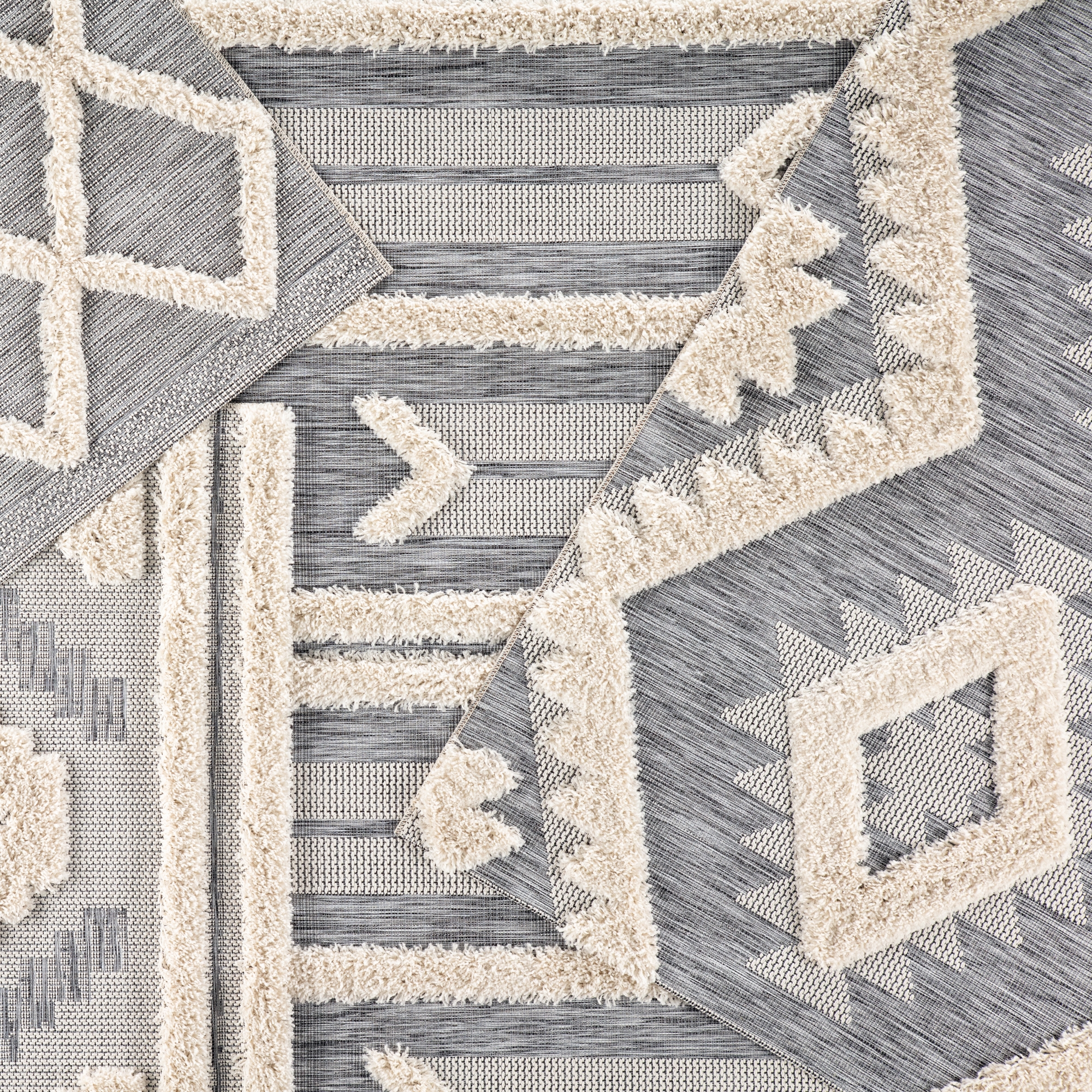Makaya Indoor/ Outdoor Geometric Gray/ Cream Area Rug (5'3"X7'6") - Image 5