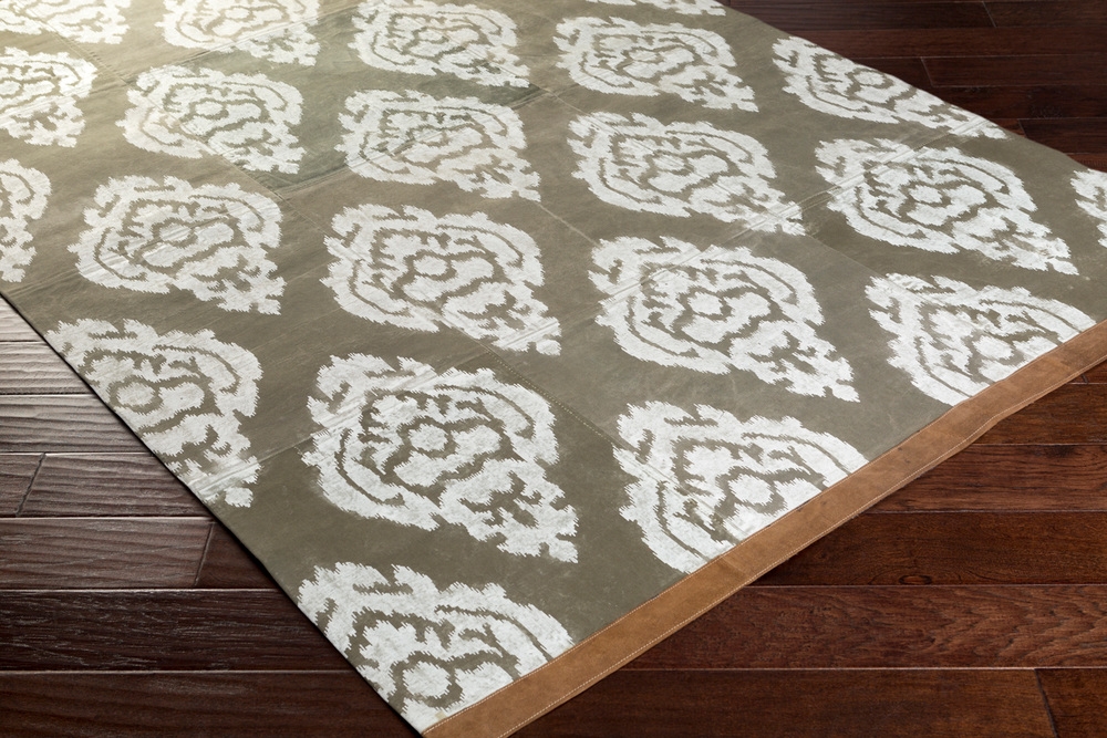 OWI Green Indoor 4' x 6' Handmade Rug - Image 0