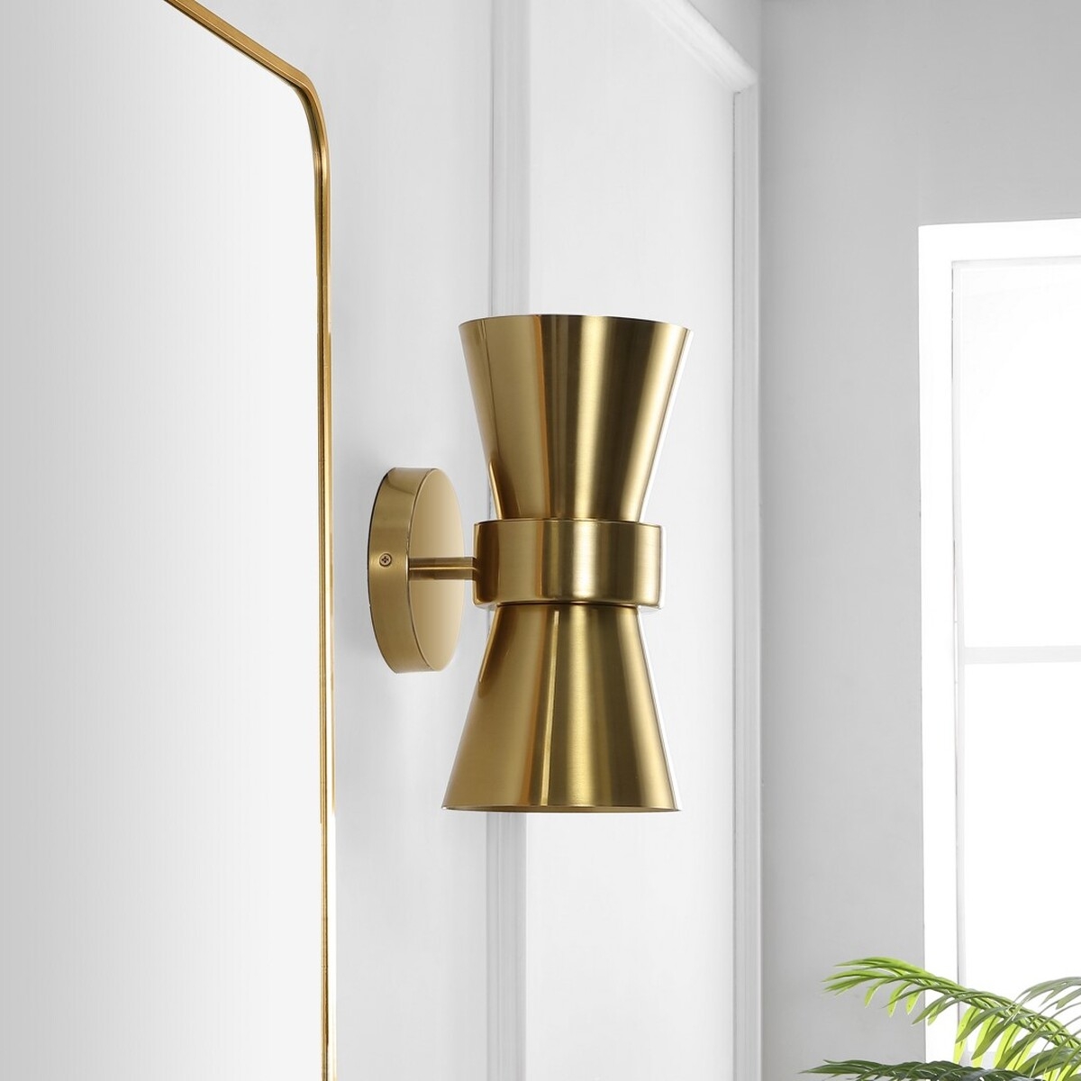 Bynner 2Lt 7.25" Wall Sconce - Brass - Safavieh - Image 2