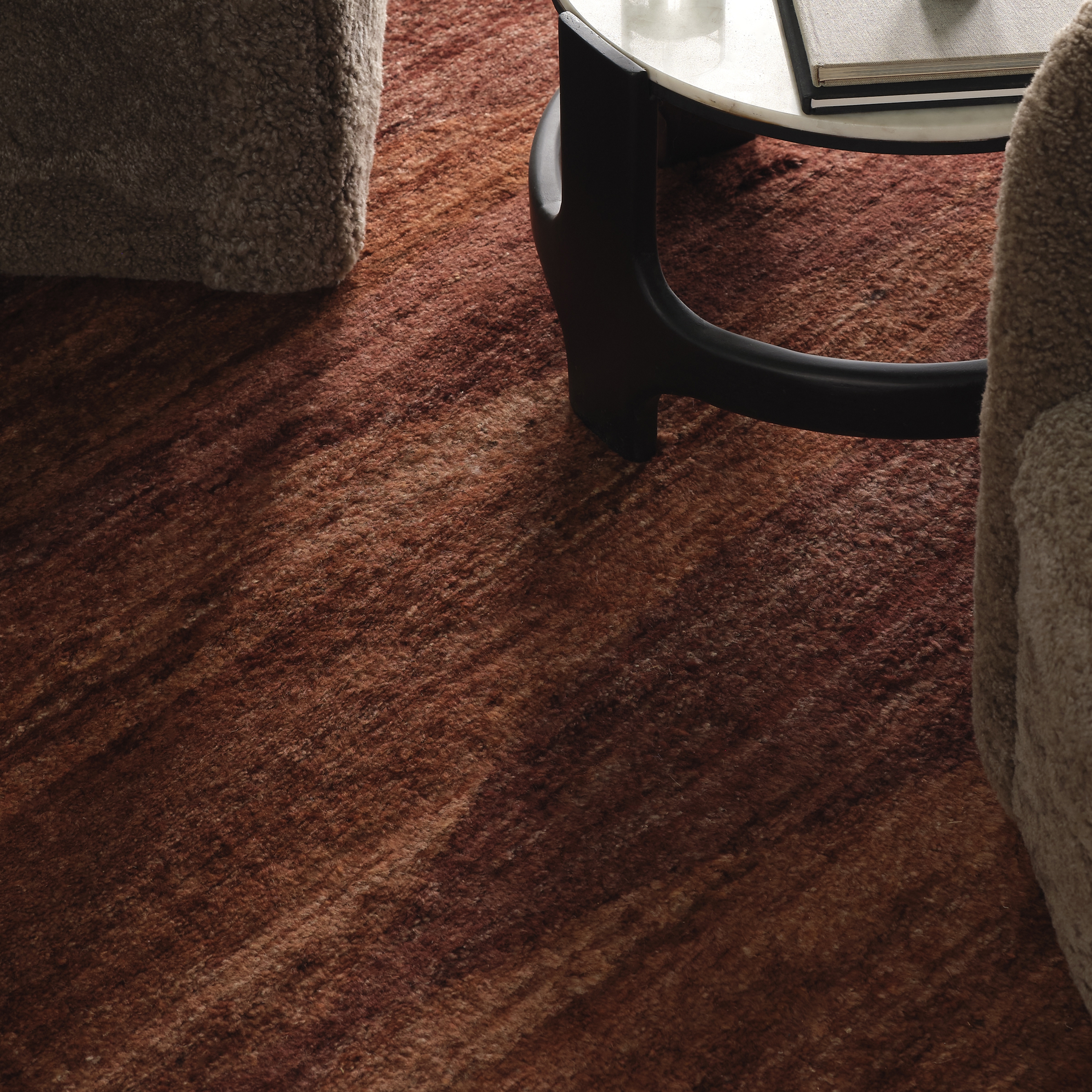 Liya TRH01 Handknotted Solid Red and Orange Area Rug (10'x14') - Image 5