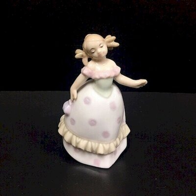 Glennisha Girl with Pigtails Figurine - Image 0