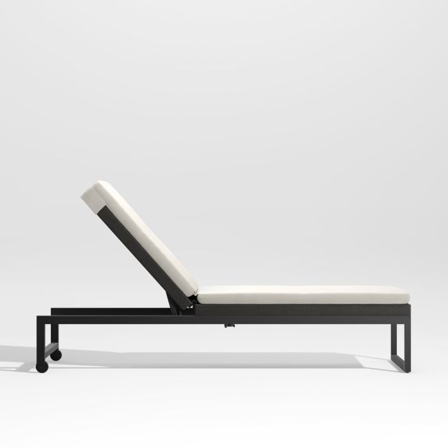 Dune Aluminum Chaise Lounge
