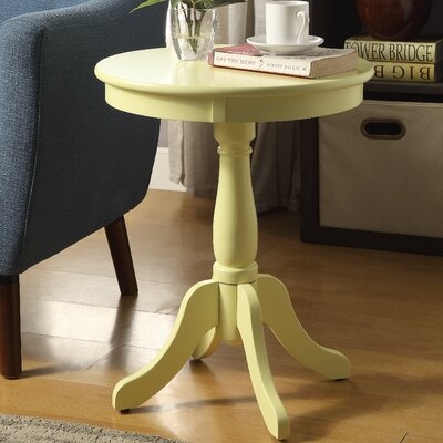 Pineview End Table - Image 0
