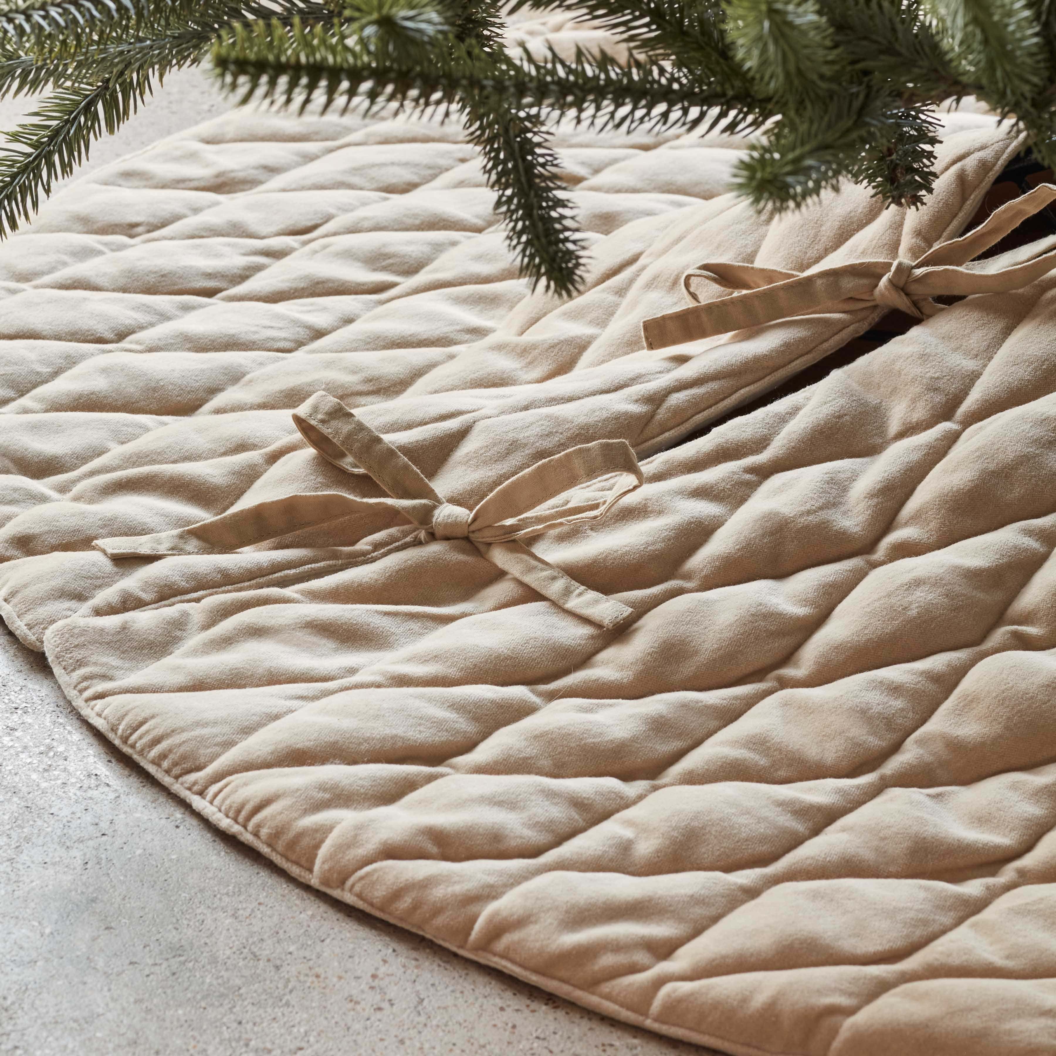 The Citizenry Naveta Velvet Tree Skirt | Mulberry - Image 2