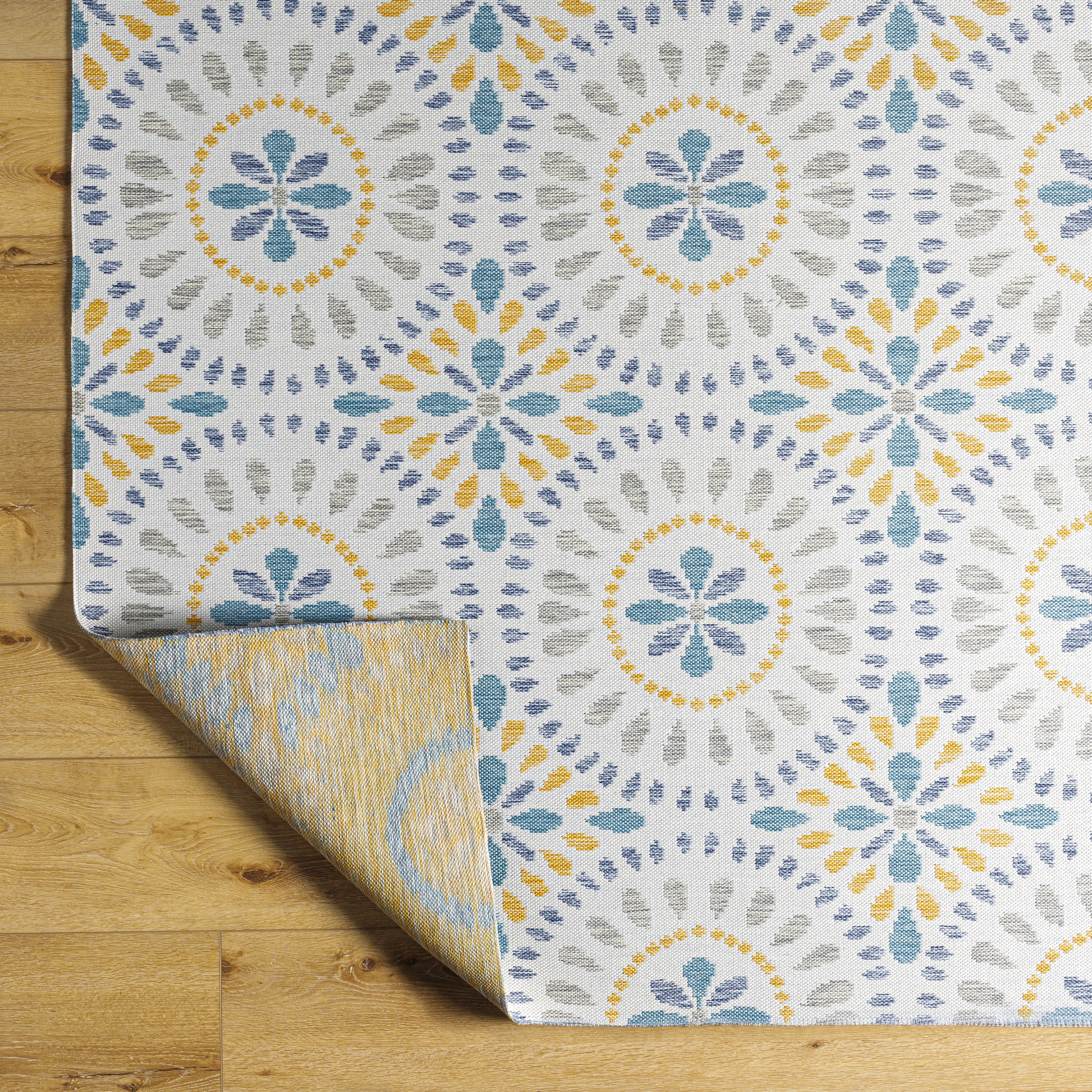 Barbados Gray Outdoor 5'2" x 7' Machine Woven Rug - Image 3