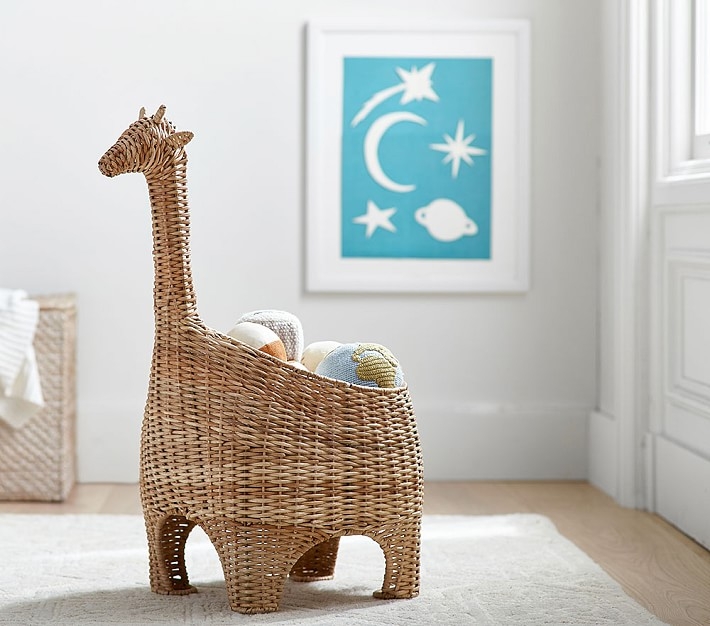 Giraffe Shaped Wicker Basket natural - Image 1
