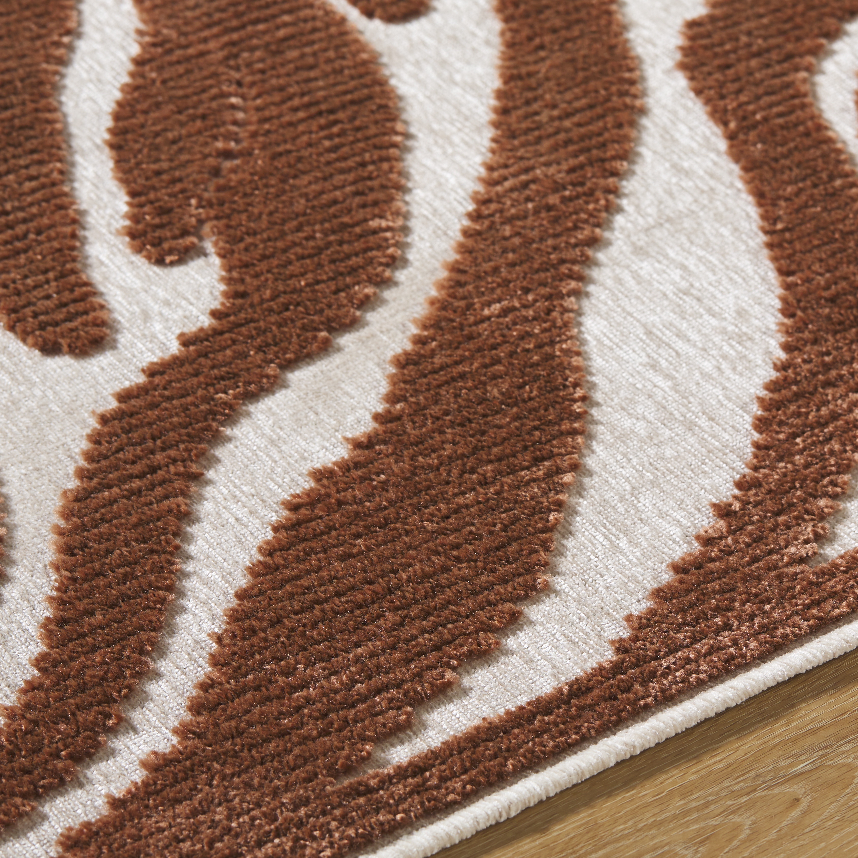 Livabliss Lyna Red Indoor 7'10" x 10'1" Machine Woven Rug - Image 2